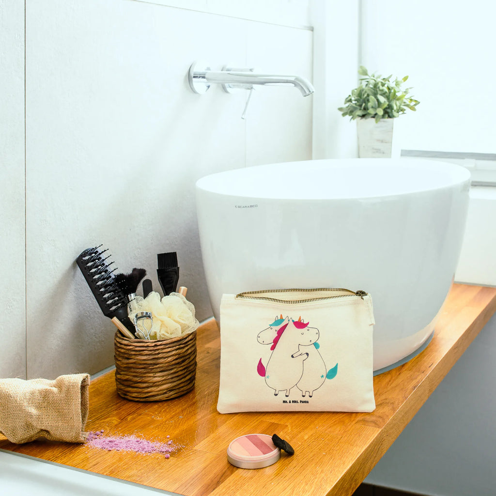 Make-up bag unicorns Embrace Kosmetiktasche Organizer, Schminktasche Klein, Schminktasche Wasserdicht, Schminktasche Nachhaltig, Schminkbeutel, Schminktasche Modern, Kosmetiktasche Damen, Schminktasche Leder, Kosmetiktasche Für Handtasche, Schminktasche Für Teenager, Schminktäschchen, Schminktasche Groß, Reise-Kosmetiktasche, Schminktasche Zum Aufhängen, Kosmetiktasche Zum Mitnehmen, Schminktasche Minimalistisch, Schminktasche Tiermotiv, Schminktasche Transparent, Schminktasche Stoff, Kulturbeutel Damen, Schminktasche Mit Muster, Schminktasche, Schminktasche für Unterwegs, Stifteaufbewahrung, Schminktasche Reise, Schminktasche Mit Fächern, Schminktasche Geschenk, Schminktasche Für Unterwegs, Kosmetiktasche, Schminktasche Blumen, Aufbewahrung für Schminke, Make-Up Tasche, Schminktasche Mit Reißverschluss, Schminktasche Für Mädchen, Kosmetiktasche Mit Spiegel, Einhorn, Einhörner, Einhorn Deko, Unicorn, Schwester, Freundin, Liebe, Schwestern, BFF, Familie, Freundinnen, Sister, Geschwister