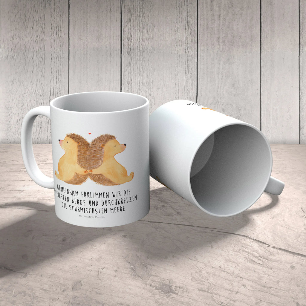 Kindertasse Igel händchenhaltend Design Kindertasse, Kindertasse Mit Tiermotiv, Nachhaltige Kindertasse, Kindertasse Spülmaschinenfest, Tasse Für Kinder, Kinderbecher Mit Spruch, Kindertasse Auslaufsicher, Kinder-Thermobecher, Kinder-Porzellantasse Mit Motiv, Kindertasse Mit Strohhalm, Kinderbecher Für Kleinkinder, Kindertasse Mikrowellengeeignet, Kinderbecher Unzerbrechlich, Trinklernbecher Personalisiert, Trinklern-Tasse, Kindertasse Für Vorschüler, Kinder-Porzellantasse, Kindertasse Für Baby, Kindertasse Mit Griffen, Trinklernbecher Aus Kunststoff, Kinderbecher Aus Edelstahl, Kindertasse Ökologisch, Kindertasse Bunt, Kindertasse BPA-Frei, Kinderbecher, Tasse Für Kleinkinder, Trinklernbecher, Kindertasse Mit Cartoonmotiv, Kinderbecher Mit Deckel, Kindergeburtstag, Kindertasse, Kindertasse Handgemacht, Kindertasse Bruchsicher, Kindertasse Aus Silikon, Tasse Mit Henkel Für Kinder, Kinder-Keramiktasse, Trinklernbecher Mit Deckel, Tasse Für Schulanfänger, Verlobung, Freund, Partner, Heiratsantrag, Freundin, Liebesgeschenk, Ehemann, Hocheitstag, Ehefrau, Heiraten, Jahrestag, Liebe, Hand in Hand, Große Liebe, Liebesbotschaft, Geschenk für Zwei, Love, Hochzeit, Igelliebe, Gemeinsamkeit, Lieblingsmensch, Liebesbeweis, Igel