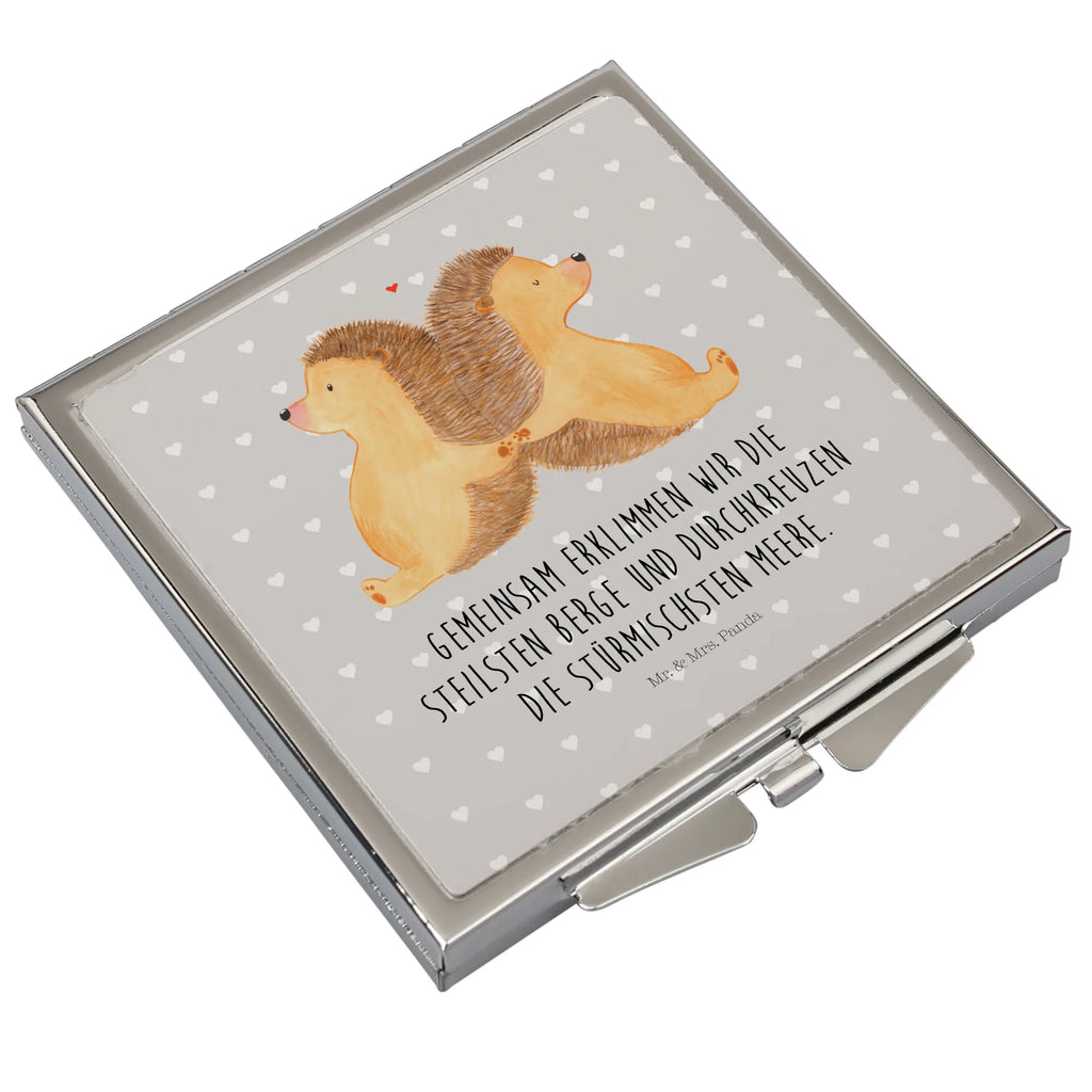 Kwadratowe lusterko do torebki Jeże trzymające się za łapki Handspiegel Mit Hülle, Handtaschenspiegel, Spiegel Für Handtasche, Klappbarer Handspiegel, Runder Taschenspiegel, Klappspiegel, Klappbarer Taschenspiegel, Design Taschenspiegel, Mini Spiegel, Tragbarer Spiegel, Spiegel Für Schminktasche, Handspiegel Geschenkidee, Handspiegel Für Damen, Schminkspiegel Kompakt, Schminkspiegel To Go, Spiegel Für Unterwegs, Deko Handspiegel, Vintage Kompaktspiegel, Taschenspiegel, Kompaktspiegel, Taschen-Kosmetikspiegel, Quadratischer Handspiegel, Reise Spiegel, Handspiegel Zum Mitnehmen, Kosmetikspiegel Klein, Spiegel Für Make-Up Tasche, Liebe, Partner, Freund, Freundin, Ehemann, Ehefrau, Heiraten, Verlobung, Heiratsantrag, Liebesgeschenk, Jahrestag, Hocheitstag, Hochzeit, Geschenk für zwei, Gemeinsamkeit, Liebesbeweis, Lieblingsmensch, Liebesbotschaft, Igel, Igelliebe, Hand in Hand, große Liebe, Love