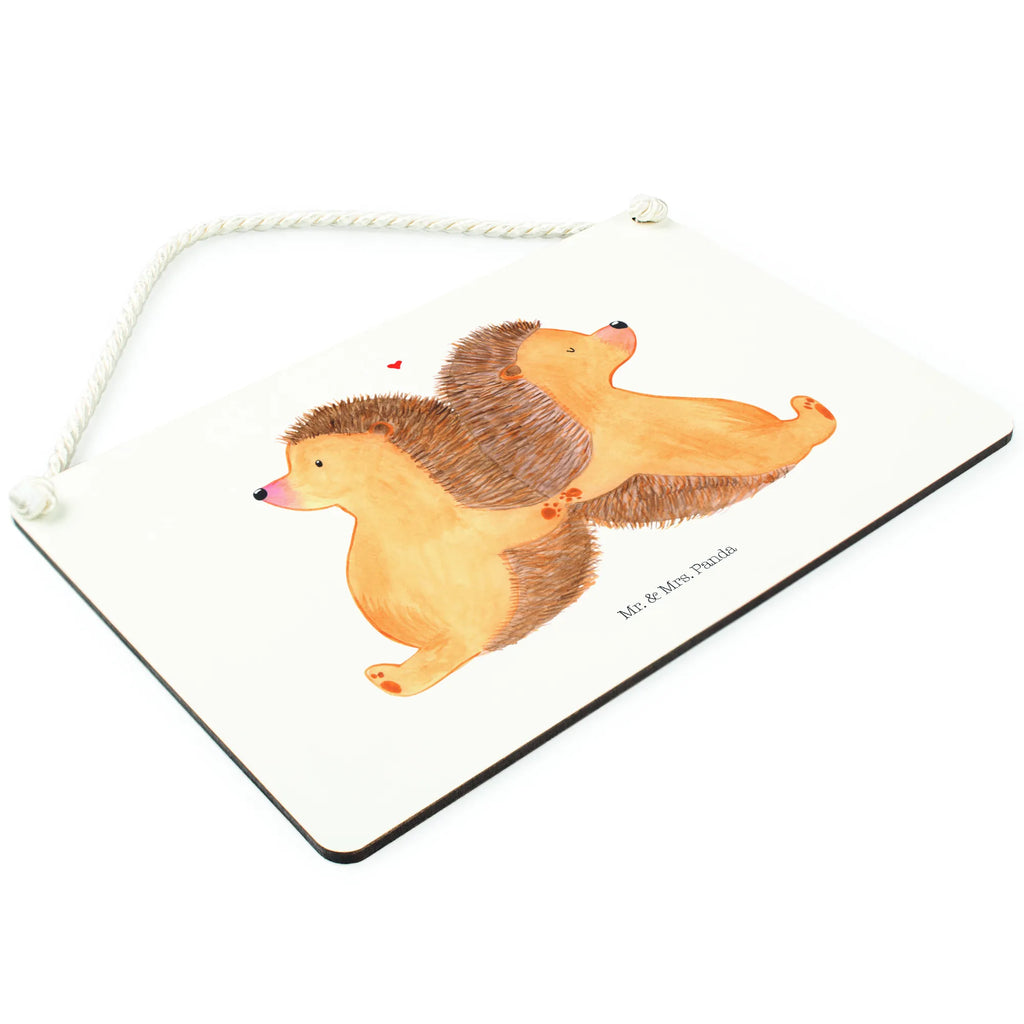 Deko Schild Igel händchenhaltend Motivschild, dekoration schild, holzbild, Küchenschild, hängeschild, wandtafel, Türschild Familie, sprüche schild, Schild mit Spruch, Dekoschild, Holzschild, Türschild, Holztafel, dekotafel, Deko Wandtafel, wandhänger, Badschild, dekoschilder, Deko Schild, Schild, Wandschild, Spruchschild, Freund, Liebe, Heiraten, Jahrestag, Heiratsantrag, Liebesgeschenk, Hocheitstag, Verlobung, Partner, Freundin, Ehemann, Ehefrau, Hochzeit, Geschenk für Zwei, Lieblingsmensch, Große Liebe, Love, Liebesbeweis, Liebesbotschaft, Hand in Hand, Gemeinsamkeit, Igel, Igelliebe