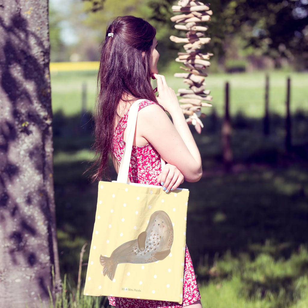 Einkaufstasche Robbe Lachen Bunte Tragetasche, Einkaufstasche, Tragetasche Herren, Tragetasche, Tragetasche Ohne Plastik, Tragetasche Robust, Tragetasche Mit Motiv, Jutetaschen, Tragetasche Für Bücher, Tragetasche Zum Umhängen, Baumwolltaschen, Tragetasche Damen, Tragetasche Für Büro, Jutetasche, Tragetaschen, Tragetasche Mit Henkel, Tragetasche Geschenkidee, Faltbare Tragetasche, Leinentaschen, Kleine Tragetasche, Große Tragetasche, Beutel Tasche, Tragetasche Vintage, Stofftasche, Tragetasche Für Einkäufe, Tragetasche Kinder, Tragetasche Bedruckt, Tragetasche Für Schule, Tragetasche Blanko, Tragetasche Wiederverwendbar, Tragetasche Modern, Stofftaschen, Tragetasche Umweltfreundlich, Tragetasche Handgemacht, Lustige Tragetasche, Baumwolltasche, Tragetasche Für Alltag, Tragetasche Nachhaltig, Leinentasche, Tragetasche Waschbar, Tragetasche Design, Tragetasche Mit Spruch, Einkaufstaschen, Tiermotive, Gute Laune, lustige Sprüche, Tiere, Strand, Robben, Nordsee, Seehund, Ostsee, Meerestier, Robbe