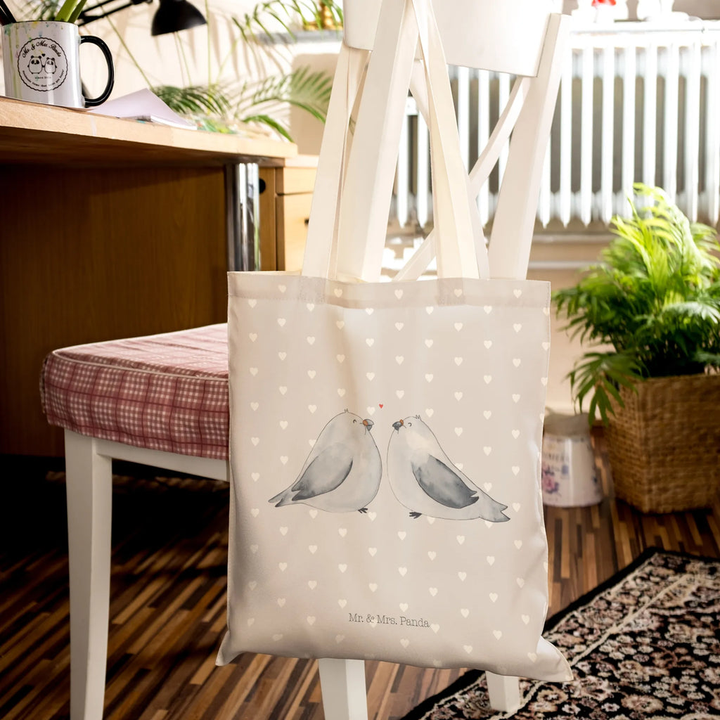 Einkaufstasche Turteltauben Liebe Freizeittasche, shopping bag, Einkaufstasche, Beutel Tasche, Stofftragetasche, Stofftasche, Stoffbeutel, Alltagstasche, Tragetaschen, Stoffeinkaufstaschen, Strandtasche, markttasche, Einkaufsbeutel, Tüte, cityshopper, Shopper, Umhängetasche, Schultertasche, Stofftaschen, Einkaufstaschen, Beutel, stoffshopper, taschen shopper, Freundin, Freund, Liebe, Liebesgeschenk, Jahrestag, Verlobung, Partner, Ehemann, Ehefrau, Heiraten, Heiratsantrag, Hocheitstag, Geschenk Hochzeit, Liebesbeweis, Verliebt, Geschenk Freundin, Turteltäubchen, Verheiratet, Turteltauben, Verlobt, Geschenk Freund, Tauben, Hochzeitstag
