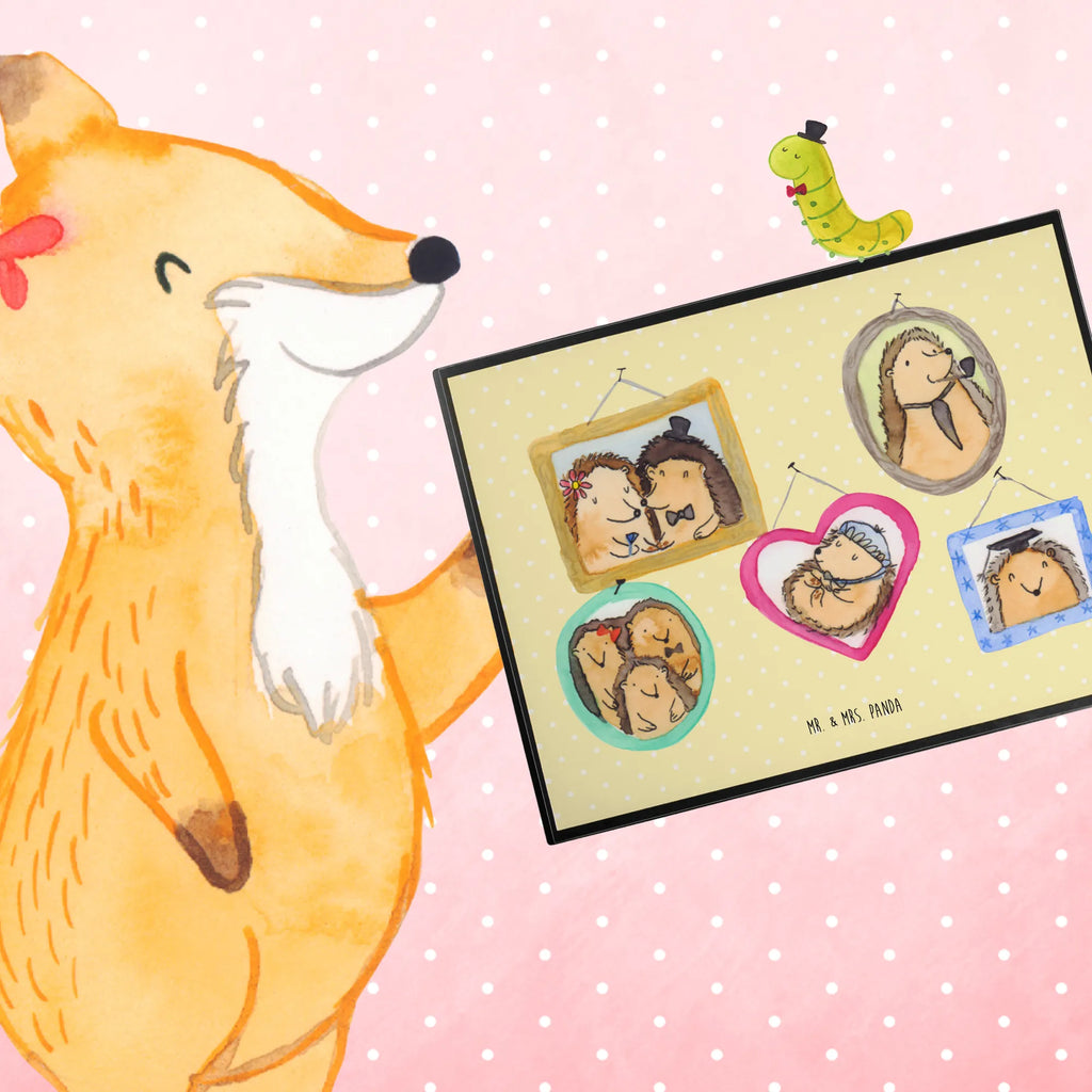 Schreibtischunterlage Igel Familie schreibauflage, pultunterlage, schreibauflagen, Schreibunterlage, tischmatte, schreibtischmatte, arbeitsunterlage, schreibtischunterlage, tischmatten, tischauflage, arbeitsmatte, Schreibtisch Matte, schreibtischauflagen, tischpads, Tischunterlage, Schreibtisch Unterlagen, schreibmatte, Schreibtischauflage, tischauflagen, schreibtischunterlagen, tischpad, Oma, Opa, Muttertag, Familie, Schwester, Bruder, Vatertag, Mama, Papa, Igel, Zusammenhalt, Glück, Bilder, Liebe