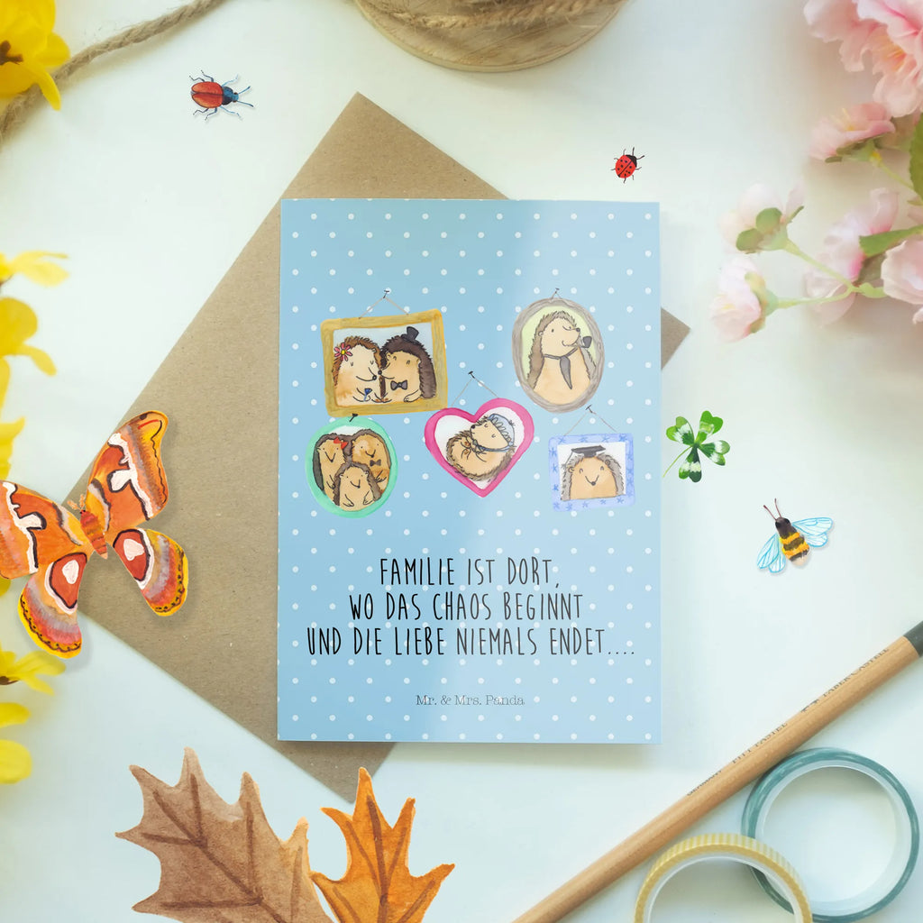 Grußkarte Igel Familie osterkarten, dankeskarten, doppelkarte, Glückwunschkarte, vatertagskarte, genesungskarte, weihnachtskarten, faltkarte, jubiläumskarte, firmungskarte, hochzeitskarten, valentinstagskarte, osterkarte, abiturkarte, einladungskarten, Motivkarte, Grußkarten, neujahrskarte, glückwunschkarten, Beileidskarte, Grußkarte, Klappkarte, kommunionskarte, spruchkarte, babykarte, Oma, Opa, Muttertag, Familie, Schwester, Bruder, Vatertag, Mama, Papa, Igel, Bilder, Zusammenhalt, Glück, Liebe