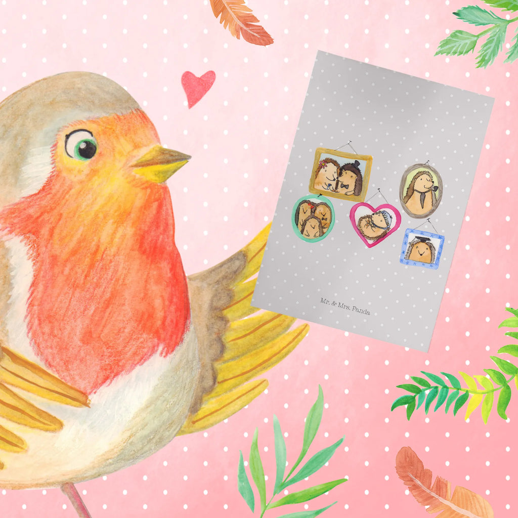 Grußkarte Igel Familie osterkarten, dankeskarten, doppelkarte, Glückwunschkarte, vatertagskarte, genesungskarte, weihnachtskarten, faltkarte, jubiläumskarte, firmungskarte, hochzeitskarten, valentinstagskarte, osterkarte, abiturkarte, einladungskarten, Motivkarte, Grußkarten, neujahrskarte, glückwunschkarten, Beileidskarte, Grußkarte, Klappkarte, kommunionskarte, spruchkarte, babykarte, Oma, Opa, Muttertag, Familie, Schwester, Bruder, Vatertag, Mama, Papa, Igel, Bilder, Zusammenhalt, Glück, Liebe