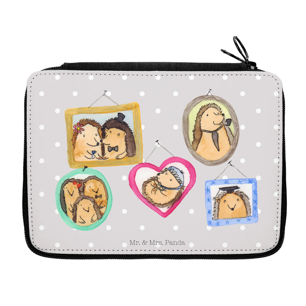 Leather folder Hedgehog family Schuletui, Stifte Etui, Stifteetui, Schlampermäppchen, Bleistiftetui, Malmappe, Etui für Stifte, Schreibetui, Federmappe Set, Stiftemappe, Stiftebeutel, Stiftetasche, Buntstiftmäppchen, Schulmäppchen, Bleistift Etui, Buntstiftetui, Federmäppchen, Farbstiftetui, Zeichenetui, Schreibmappe, Mäppchen, Federtasche, Schüleretui, Bruder, Familie, Muttertag, Papa, Schwester, Mama, Vatertag, Opa, Oma, Igel, Glück, Liebe, Zusammenhalt, Bilder