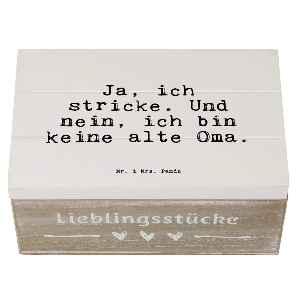 Holzkiste Sprüche und Zitate Ja, ich stricke. Und nein, ich bin keine alte Oma. Holz Aufbewahrungsbox, aufbewahrungskisten, Schatulle, holztruhen, Aufbewahrungsbox aus Holz, Holztruhe, Holzkiste, Aufbewahrungskiste, Holzkiste mit Deckel, holzkästchen, Holzbox mit Deckel, truhe holz, aufbewahrungstruhe, Holzkisten, kiste holz, box holz, Holzbox, Aufbewahrungsbox, aufbewahrungskiste mit deckel, holzschachtel, Box aus Holz, holzschatulle, Aufbewahrungsbox Holz, Holzboxen, aufbewahrungsboxen, Sprüche, Lustige Sprüche, Weisheiten, Zitate, Spruch, Spruch Geschenke, Spruch Sprüche Weisheiten Zitate Lustig Weisheit Worte