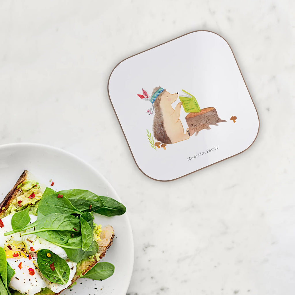 Untersetzer Igel Federschmuck Untersetzer für Gläser, Untersetzer Holz, Korkuntersetzer, Untersetzer Design, Holzuntersetzer, Glasuntersetzer, Untersetzer, Tassen Untersetzer, Bierdeckel, Getränkeuntersetzer, Untersetzer Gläser, Untersetzer aus Holz, Waldtiere, Tiere, Camping, Igel, Lagerfeuer, Indianer, Abenteuer