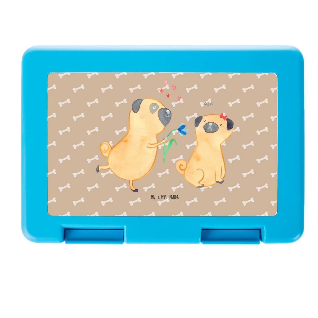 Lunch box pug In love Snackdose, Brotdose, Pausenbrotbox, Brotbox, Jausendose, Essensbehälter, Essensdose, Picknickdose, Bento Box, Brotzeitdose, Snackbox, Pausendose, Picknickbox, Jausenbox, Pausenbox, Butterbrotdose, Brotzeitbox, Aufbewahrungsbox, Vesperbox, Frischhaltedose, Lunchbehälter, Brot Aufbewahrungsbox, Frühstücksbox, Essensbox, Brotbüchse, Schulbrotdose, Mahlzeitendose, Brotbehälter, Lebensmittel Aufbewahrungsbox, Proviantdose, Frühstücksdose, Vesperdose, Lunchbehältnis, Aufbewahrungsbox essen, Hunderasse, Hundebesitzer, Sprüche, Hundemotiv, Haustier, Tierliebhaber, Hund, Geschenk Freund, Liebe, Mops, Verliebt, Hundeliebe, Möpse, Partner, Liebesspruch. Verlobt