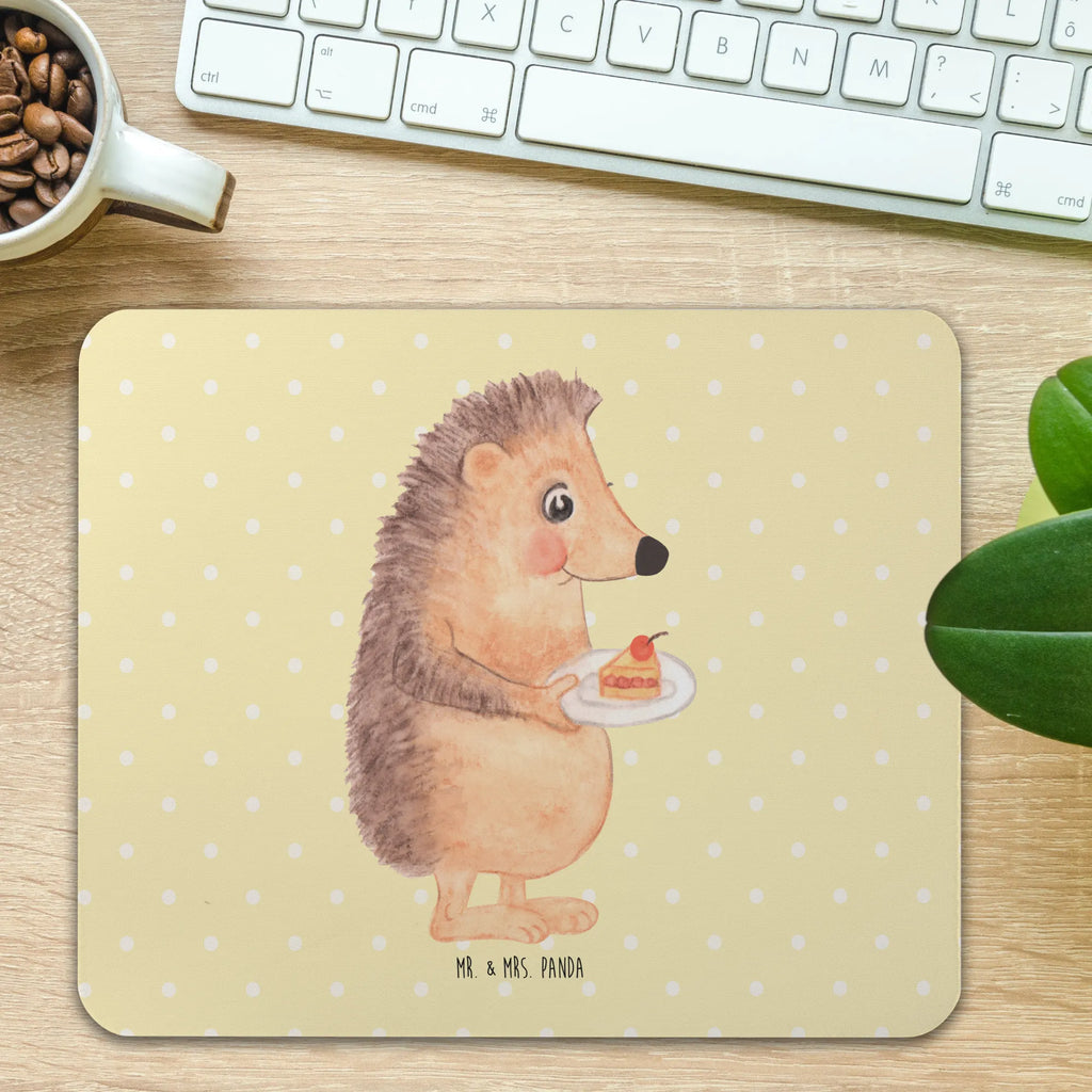 Mauspad Igel mit Kuchenstück Mausunterlage, Mauspad Büro, Arbeitszimmer, Einzigartiges Mauspad, Mousepad, Büroausstattung, Designer Mauspad, Computer zubehör, Mauspad, PC Zubehör, Tiermotive, Gute Laune, lustige Sprüche, Tiere, Backen Geschenk, Torte, Igel, Geburtstagskuchen, Einladung Party, Essen Spruch, Kuchen backen, Kuchen