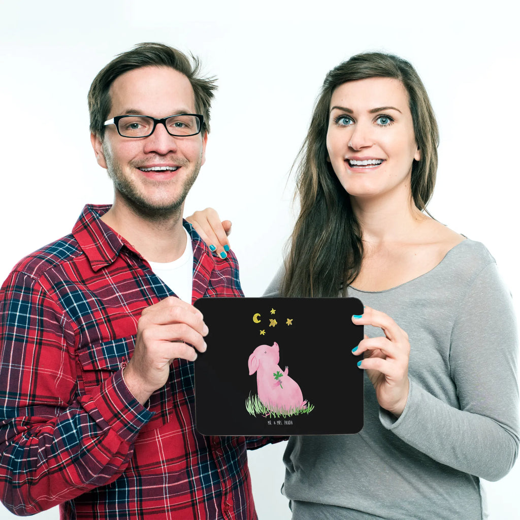 Mouse mat Pig Luck Mauspad Büro, Mausunterlage, Designer Mauspad, Computer zubehör, Mauspad, Büroausstattung, Arbeitszimmer, PC Zubehör, Einzigartiges Mauspad, Mousepad, Tiermotive, Gute Laune, lustige Sprüche, Tiere, Sernchen, Motivation, Glücksbringer, Schwein, Träume, Sterne, Schweinchen, Ziele, Glücksschwein. Glück