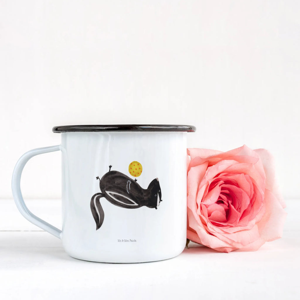 XL enamel cup skunk ball Emaille Tasse Für Camping, Emaille Tasse Mit Motiv, Emaillierte Tasse, Emaille Tasse Landhausstil, Emaille Becher Mit Henkel, Emaille Tasse Weiß, Tasse Aus Emaille, Emaille Becher Outdoor, Retro Emaille Tasse, Emaille Becher, Emaille Tasse Leicht, Emaille Tasse Nostalgie, Emaille Teetasse, Emaille Tasse Mit Rand, Camping Tasse, Emaille Tasse Rustikal, Emaille Tasse Robust, Emaille Tasse, Trinkbecher, Emaille Tasse Für Picknick, Emaille Tasse Für Garten, Emaillierter Becher, Emaille Geschirr, Emaille Tasse Rostfrei, Emaille Tasse Farbiger Rand, Vintage Emaillebecher, Emaille Sammlerstück, Emaille Tasse Oberflächenmuster, Emaille Tasse Spülmaschinengeeignet, Emaille Kaffeebecher, Emaille Küchenzubehör, Stinktier, Skunk, Stinki, Raubtier, Weisheit, Wildtier, Verspielt, Stinker