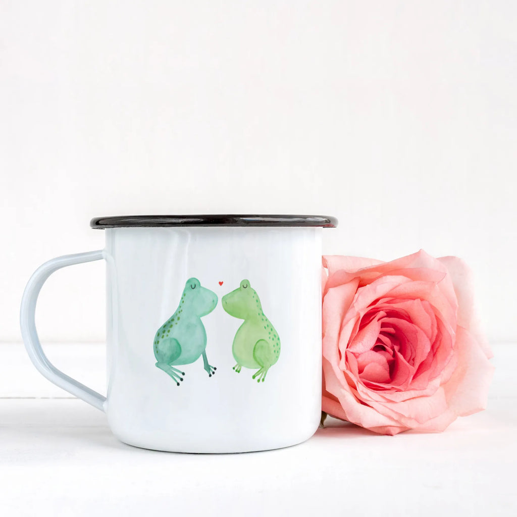 XL Emaille Tasse Frosch Liebe Emaille Becher, Emaille Teetasse, Emaille Geschirr, Emaille Tasse Spülmaschinengeeignet, Emaille Tasse Oberflächenmuster, Vintage Emaillebecher, Emaille Becher Mit Henkel, Emaillierter Becher, Emaille Tasse Nostalgie, Camping Tasse, Emaille Tasse Mit Motiv, Emaille Tasse Rostfrei, Emaille Tasse, Emaille Tasse Für Garten, Emaille Tasse Leicht, Emaille Trinkbecher, Emaille Tasse Farbiger Rand, Emaille Tasse Landhausstil, Emaille Tasse Weiß, Emaille Kaffeebecher, Retro Emaille Tasse, Emaille Küchenzubehör, Emaille Tasse Für Picknick, Emaille Becher Outdoor, Emaille Tasse Für Camping, Emaillierte Tasse, Emaille Tasse Mit Rand, Emaille Tasse Robust, Tasse Aus Emaille, Emaille Sammlerstück, Emaille Tasse Rustikal, Liebe, Partner, Freund, Freundin, Ehemann, Ehefrau, Heiraten, Verlobung, Heiratsantrag, Liebesgeschenk, Jahrestag, Hocheitstag, Frösche, Verheiratet, Geschenk Freundin, Verlobt, Geschenk Hochzeit, Hochzeitstag, Geschenk Freund, Froschkönig, Frosch, Verliebt, Fröschchen, Liebesbeweis