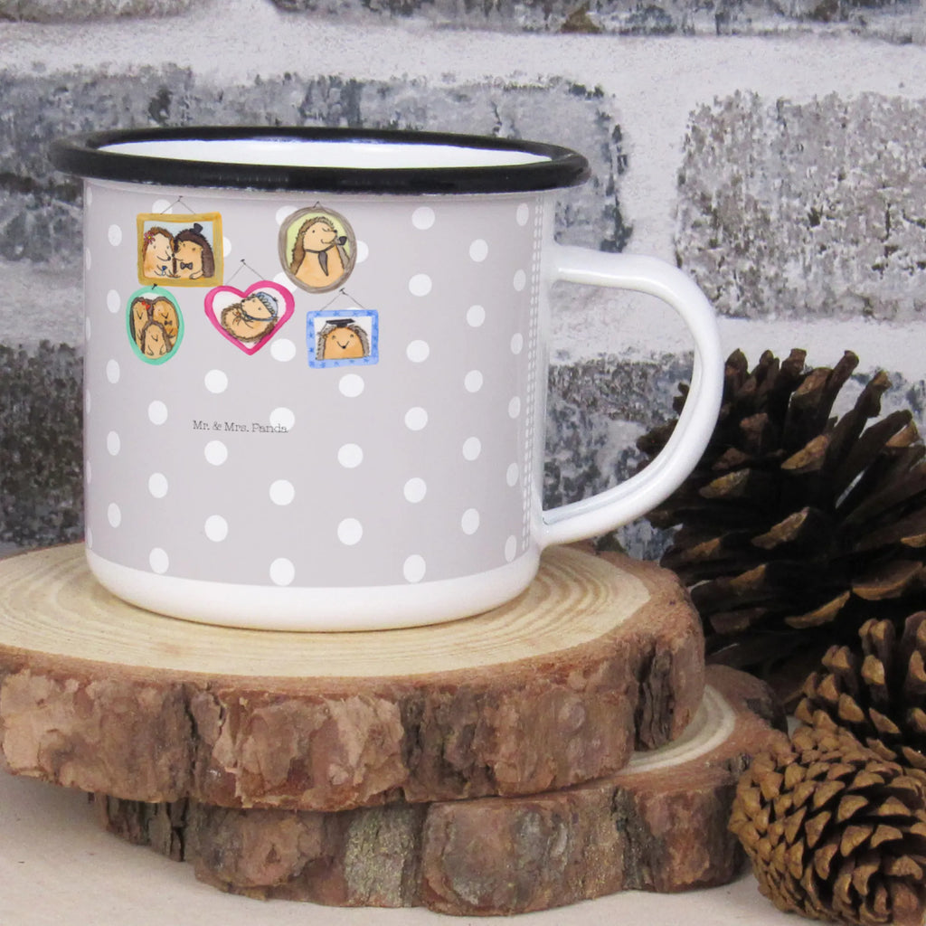 XL Emaille Tasse Igel Familie Emaille Tasse Robust, Emaille Kaffeebecher, Emaille Becher Mit Henkel, Emaille Tasse Für Garten, Emaille Trinkbecher, Emaillierte Tasse, Emaille Tasse Oberflächenmuster, Vintage Emaillebecher, Emaille Tasse Rustikal, Emaille Tasse Spülmaschinengeeignet, Emaillierter Becher, Emaille Tasse Mit Rand, Emaille Becher, Emaille Tasse Weiß, Emaille Tasse Für Camping, Emaille Tasse Leicht, Camping Tasse, Tasse Aus Emaille, Emaille Tasse Mit Motiv, Emaille Tasse Farbiger Rand, Emaille Tasse Nostalgie, Emaille Sammlerstück, Emaille Tasse Rostfrei, Emaille Tasse, Emaille Tasse Landhausstil, Emaille Teetasse, Emaille Küchenzubehör, Emaille Geschirr, Emaille Tasse Für Picknick, Emaille Becher Outdoor, Retro Emaille Tasse, Familie, Vatertag, Muttertag, Bruder, Schwester, Mama, Papa, Oma, Opa, Zusammenhalt, Liebe, Bilder, Glück, Igel