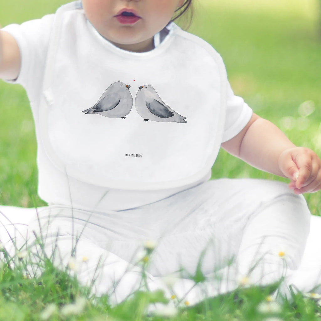 Organic Babylätzchen Turteltauben Liebe Lätzchen Für Babys, Babylätzchen Mit Motiv, Babyartikel, Kinderkleidung, Babykleidung, Babylätzchen Design, Neugeborenen Lätzchen, Babylätzchen Waschbar, Lätze, Baby Esslätzchen, Eltern, Babyshower, Babylätzchen Mit Klettverschluss, Babylätzchen Für Kita, Babylätzchen Aus Baumwolle, Esslätzchen Baby, Babylätzchen Weich, Babylätzchen Für Beikost, Halstuch Für Neugeborene, Babylätzchen Wasserfest, Babyparty, Baby Lätzchen, Babylätzchen Für Mädchen, Babylätzchen Alltagstauglich, Babymode, Dreieckstuch Baby, Babylätzchen Für Jungen, Babylätzchen Bio Baumwolle, Babylätzchen Bunt, Kleckerschutz Baby, Geschenk Zur Geburt, Kleinkind, Babylätzchen, Babylatz, Babyausstattung, Baby Lätzchen Set, Sabberlätzchen, Lätzchen Baby, Spucktuch Baby, Babyhalstuch, Lustiges Babylätzchen, Baby Erstausstattung, Lätzchen Mit Spruch, Babylätzchen Mit Druckknopf, Babylätzchen Als Geschenk, Babylätzchen Handgemacht, Baby Halstuch, Babylätzchen Neutral, Baby Latz, Freundin, Freund, Liebe, Liebesgeschenk, Jahrestag, Verlobung, Partner, Ehemann, Ehefrau, Heiraten, Heiratsantrag, Hocheitstag, Geschenk Freundin, Liebesbeweis, Tauben, Geschenk Freund, Turteltauben, Hochzeitstag, Geschenk Hochzeit, Verlobt, Turteltäubchen, Verliebt, Verheiratet