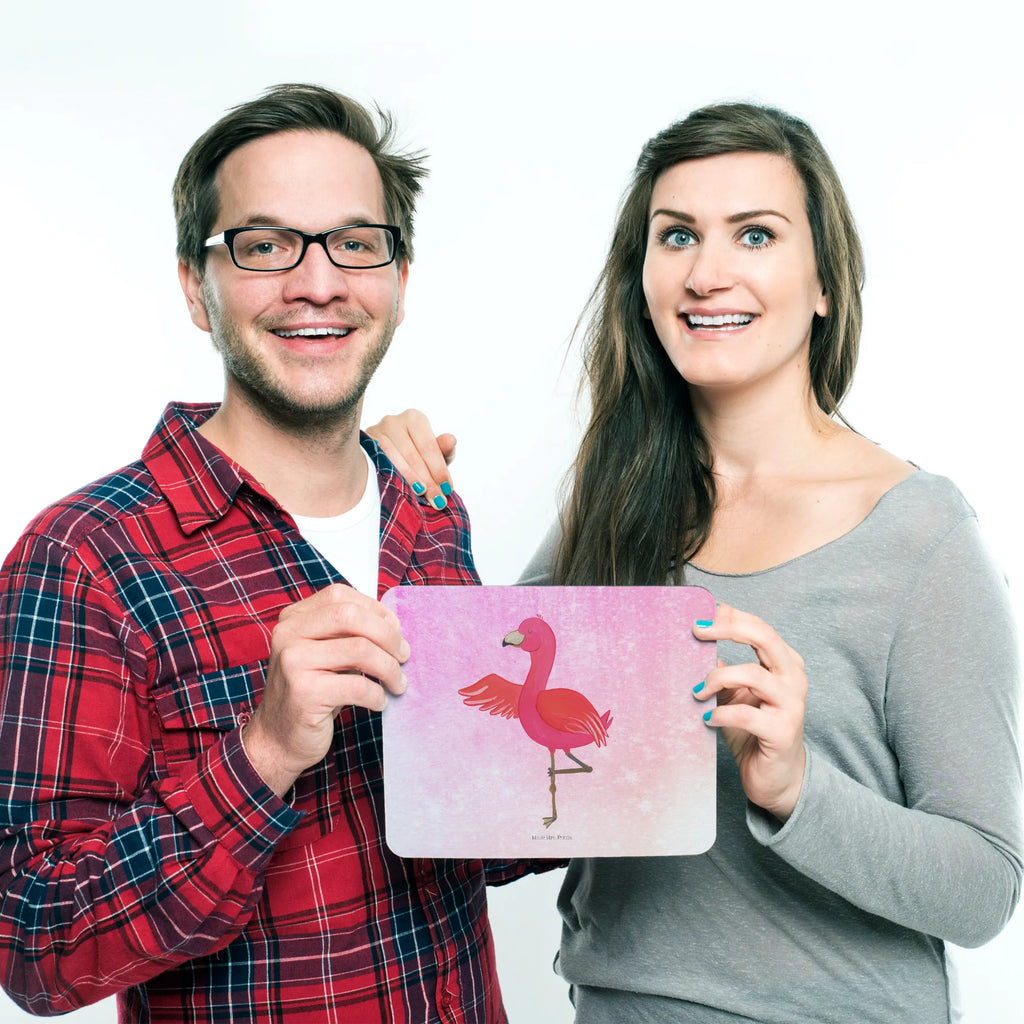 Podkładka pod mysz Flamingo joga Mauspad, Einzigartiges Mauspad, Computer zubehör, Mousepad, Arbeitszimmer, Mausunterlage, Büroausstattung, Mauspad Büro, PC Zubehör, Designer Mauspad, Flamingo, Yoga-Übung, Entspannung, Vogel, Achtsamkeit, Aufregen, Yoga, Tiefenentspannung, Namaste, Ärger