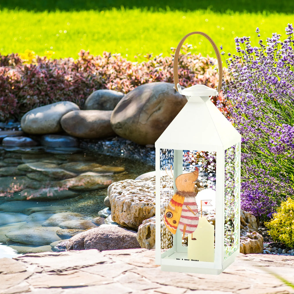 Deko Laterne Nachtfalter mit Fähnchen Laterne Mit Sternenmuster, Windlichtlaterne, Laterne Orientalisch, Laterne Shabby Chic, LED-Laterne, Glaslaterne, Laterne XXL, Laterne Skandinavisch, Laterne Mit Muster, Laterne Maritim, Laterne Zum Hängen, Laterne Minimalistisch, Innenraum-Laterne, Laterne Wind- und Wetterfest, Lichterlaterne, Outdoor-Laterne, Laterne Mit Blumenmotiv, Laterne Romantisch, Laterne Rustikal, Teelichthalter Laterne, Laternen-Set, Hängelaterne Deko, Laterne Weiß, Metalllaterne, Laterne Landhausstil, Laterne Spülmaschinenfest (Glas), Laternenlicht, Dekolaterne, Holzlaterne, Laterne Zum Stellen, Gartenlaterne, Laterne Klein, Laterne Deko, Laterne Pastellfarben, Laterne Vintage, Laterne Beleuchtet, Laterne Mit Griff, Laterne Modern, Tischlaterne, Deko Laterne, Laterne Klassisch, Kerzenlaterne, Terrasse-Laterne, Lichterkettenlaterne, Laternenwindlicht, Laterne Mit Motiv, Laterne Mit Spiegelglas, Tiermotive, Gute Laune, lustige Sprüche, Tiere, Spruch lustig, süß, niedlich, Käfer, Spruch witzig, Nachtfalter, Was kostet die Welt, Küche Deko