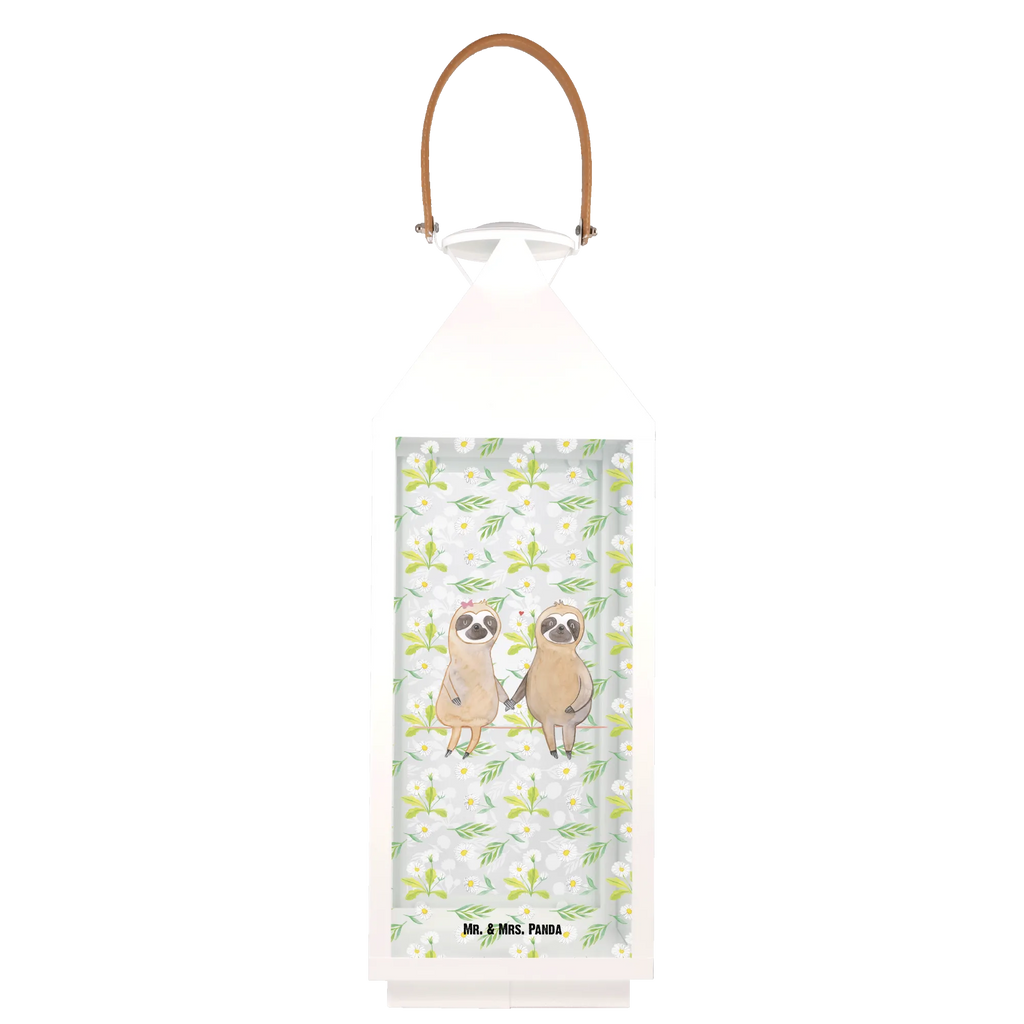 Dekoracyjna latarnia leniwiec para Laterne Klassisch, Laterne Zum Stellen, Leuchten, Innenraum-Laterne, Lichterlaterne, Teelichthalter Laterne, Laterne Mit Sternenmuster, Laterne XXL, Laterne Mit Muster, Laterne Zum Hängen, Terrasse-Laterne, Holzlaterne, Laterne Vintage, Laterne Romantisch, Laterne Weiß, Laternenwindlicht, Laterne Deko, Laterne Orientalisch, Tischlaterne, Hängelaterne Deko, Metall Laterne, Laterne Shabby Chic, Dekolaterne, Outdoor-Laterne, LED-Laterne, Glaslaterne, Laterne Mit Blumenmotiv, Laterne Mit Griff, Laterne Spülmaschinenfest (Glas), Laterne Maritim, Laterne Mit Motiv, Laterne Modern, Laterne Landhausstil, Laterne Minimalistisch, Laterne Klein, Deko Laterne, Kerzenlaterne, Hängeleuchte, Laterne Wind- und Wetterfest, Laterne Rustikal, Windlicht, Laterne Beleuchtet, Laterne Pastellfarben, Laternen-Set, Metalllaterne, Windlichtlaterne, Laternenlicht, Lichterkettenlaterne, Laterne Skandinavisch, Laterne Mit Spiegelglas, Faultier, Faultier Geschenk, Faultier Deko, Faultierpärchen, Liebespaar, Langsamkeit, Pärchen, Verliebt, faul, Faultierliebe, Faultiere, Beziehung, Gemeinsam, Relaxen, Verlobt, Liebe, Lieblingstier
