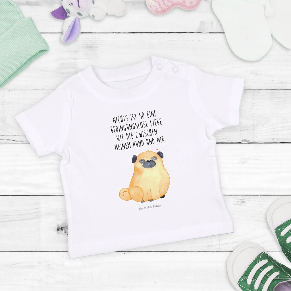 Organiczna koszulka dla niemowląt Mops Baby Shirt Unisex, Baby Shirt Mädchen, Baby Shirt Gestreift, Baby Shirt Neutral, Baby Sweatshirt, Baby Shirt Weiß, Baby Shirt Alltag, Baby T-Shirt, Baby Baumwollshirt, Baby Shirt Modern, Baby Shirt Geschenk, Baby Shirt Bunt, Baby Shirt Zur Geburt, Lustiges Baby Shirt, Baby Oberteil, Baby Hemd, Baby Shirt Grau, Baby Shirt Junge, Baby Kurzarmshirt, Baby Shirt Klassisch, Baby Langarmshirt, Baby Shirt Mit Motiv, Baby Top, Baby Pullover, Baby Shirt, Baby Shirt Mit Spruch, Baby Jerseyshirt, Baby Shirt Pastell, Baby Bio Shirt, Baby Shirt Mit Aufdruck, Süßes Baby Shirt, Baby Shirt Erstausstattung, Hund, Hundemotiv, Haustier, Hunderasse, Tierliebhaber, Hundebesitzer, Sprüche, Mops, Liebe, Hundeliebe