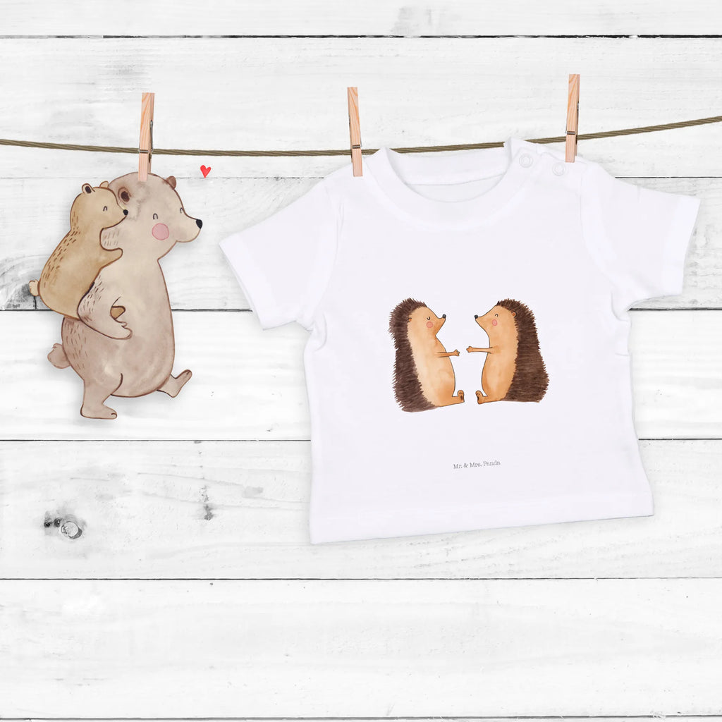 Organiczna koszulka dla niemowląt Miłość jeży Baby Shirt Zur Geburt, Baby Baumwollshirt, Baby Langarmshirt, Baby Shirt Erstausstattung, Baby Shirt Mädchen, Baby Bio Shirt, Baby Shirt Modern, Baby Shirt, Baby Shirt Geschenk, Baby Top, Baby Shirt Neutral, Baby Pullover, Baby Shirt Unisex, Lustiges Baby Shirt, Süßes Baby Shirt, Baby Shirt Mit Spruch, Baby Kurzarmshirt, Baby Shirt Grau, Baby Shirt Weiß, Baby Shirt Junge, Baby Jerseyshirt, Baby Shirt Bunt, Baby T-Shirt, Baby Sweatshirt, Baby Oberteil, Baby Shirt Mit Aufdruck, Baby Hemd, Baby Shirt Mit Motiv, Baby Shirt Klassisch, Baby Shirt Pastell, Baby Shirt Gestreift, Baby Shirt Alltag, Liebe, Partner, Freund, Freundin, Ehemann, Ehefrau, Heiraten, Verlobung, Heiratsantrag, Liebesgeschenk, Jahrestag, Hocheitstag, Verheiratet, Verliebt, Verlobt, Igel, Hochzeitstag, Liebesbeweis, Geschenk, Hochzeit
