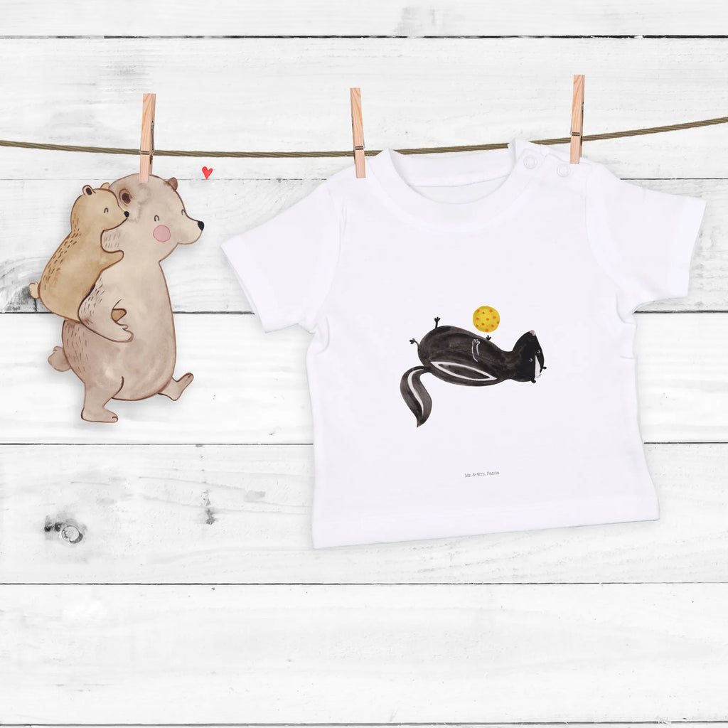 Organiczna koszulka dla niemowląt skunks piłka Baby Shirt Mädchen, Baby Shirt Klassisch, Baby Shirt Gestreift, Baby Shirt Bunt, Baby Shirt Junge, Baby Top, Baby Shirt Grau, Baby Shirt, Baby Shirt Mit Spruch, Baby Sweatshirt, Baby Baumwollshirt, Lustiges Baby Shirt, Baby Shirt Geschenk, Baby Shirt Mit Aufdruck, Süßes Baby Shirt, Baby Shirt Modern, Baby Hemd, Baby Shirt Zur Geburt, Baby Shirt Mit Motiv, Baby Shirt Unisex, Baby Pullover, Baby Shirt Erstausstattung, Baby Shirt Weiß, Baby Bio Shirt, Baby T-Shirt, Baby Shirt Alltag, Baby Oberteil, Baby Jerseyshirt, Baby Kurzarmshirt, Baby Shirt Pastell, Baby Shirt Neutral, Baby Langarmshirt, Skunk, Stinktier, Wildtier, Raubtier, Verspielt, Weisheit, Stinki, Stinker