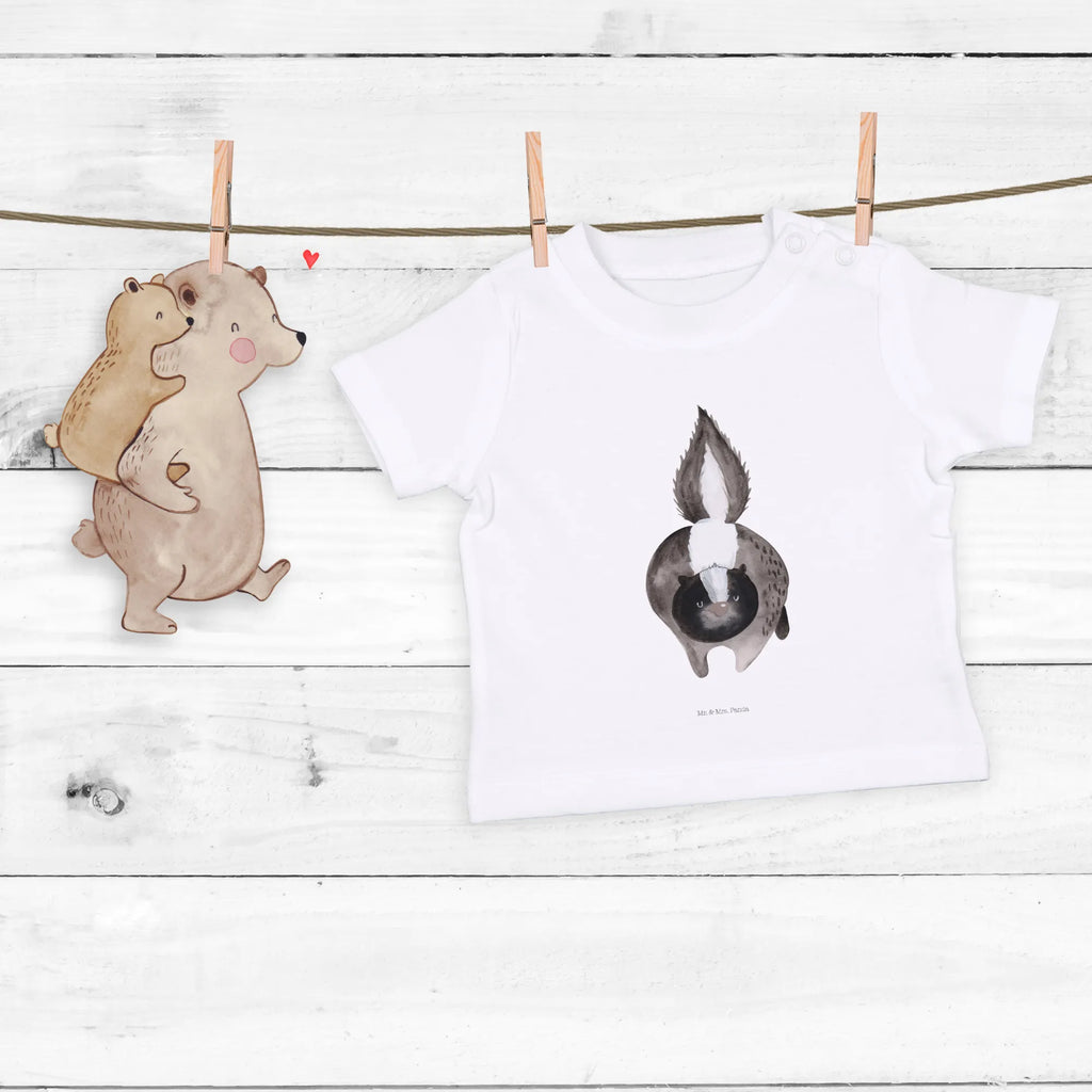 Organic Baby Shirt Stinktier Angriff Süßes Baby Shirt, Baby Shirt Unisex, Baby Shirt Junge, Baby Shirt Gestreift, Baby Pullover, Baby Langarmshirt, Baby Sweatshirt, Baby Shirt Weiß, Baby Shirt, Baby T-Shirt, Baby Shirt Erstausstattung, Baby Shirt Mit Aufdruck, Baby Shirt Mädchen, Baby Jerseyshirt, Baby Shirt Pastell, Baby Shirt Neutral, Baby Shirt Geschenk, Baby Shirt Grau, Baby Top, Baby Shirt Mit Motiv, Baby Shirt Alltag, Baby Shirt Klassisch, Baby Shirt Bunt, Baby Bio Shirt, Baby Kurzarmshirt, Lustiges Baby Shirt, Baby Oberteil, Baby Shirt Zur Geburt, Baby Shirt Mit Spruch, Baby Hemd, Baby Shirt Modern, Baby Baumwollshirt, Skunk, Stinktier, Stinki, Stinker, wütend, Wildtier, Drohung, Raubtier
