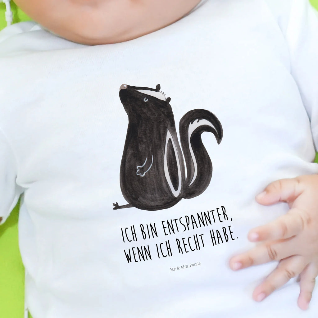 Organiczna koszulka dla niemowląt skunks siedzenie Baby Shirt Weiß, Baby Shirt Klassisch, Baby Shirt Erstausstattung, Baby Kurzarmshirt, Baby Shirt Mit Motiv, Baby Shirt Unisex, Baby Shirt Modern, Baby Shirt Geschenk, Baby Shirt Alltag, Lustiges Baby Shirt, Baby Shirt Gestreift, Baby Pullover, Baby Top, Baby Bio Shirt, Baby Jerseyshirt, Baby Baumwollshirt, Baby Shirt Pastell, Süßes Baby Shirt, Baby Hemd, Baby Shirt Bunt, Baby Shirt Junge, Baby Shirt Zur Geburt, Baby Sweatshirt, Baby Shirt Mit Spruch, Baby Langarmshirt, Baby T-Shirt, Baby Shirt Neutral, Baby Shirt Mit Aufdruck, Baby Shirt Grau, Baby Oberteil, Baby Shirt, Baby Shirt Mädchen, Skunk, Stinktier, Besserwisser, Stinki, Recht, Raubtier, Wildtier, Stinker, Büro, Spruch