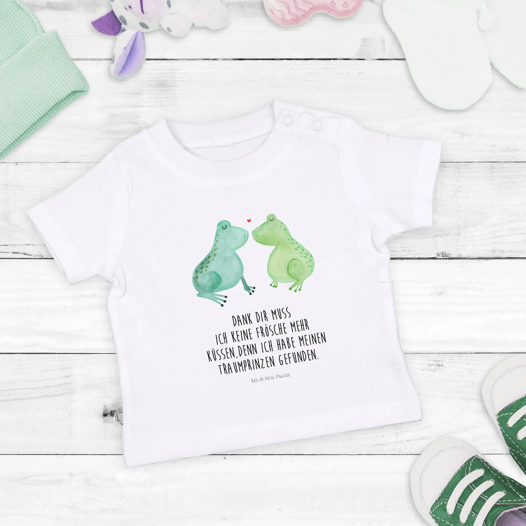 Organiczna koszulka dla niemowląt Żabia miłość Baby Bio Shirt, Baby Shirt Grau, Baby Shirt Junge, Baby Shirt Pastell, Baby Top, Baby Shirt Bunt, Baby Shirt Weiß, Baby Shirt Mädchen, Baby Jerseyshirt, Baby Shirt Mit Spruch, Baby Shirt Neutral, Baby Shirt Zur Geburt, Baby Shirt Klassisch, Baby Shirt Alltag, Lustiges Baby Shirt, Baby Shirt Mit Motiv, Baby Shirt Unisex, Baby Shirt Modern, Baby Shirt Geschenk, Baby Baumwollshirt, Baby T-Shirt, Baby Kurzarmshirt, Baby Pullover, Baby Shirt Gestreift, Baby Sweatshirt, Baby Langarmshirt, Baby Shirt Mit Aufdruck, Baby Hemd, Baby Shirt Erstausstattung, Baby Shirt, Süßes Baby Shirt, Baby Oberteil, Heiratsantrag, Partner, Hocheitstag, Ehemann, Liebe, Ehefrau, Jahrestag, Freund, Liebesgeschenk, Verlobung, Freundin, Heiraten, Geschenk Freund, Verlobt, Geschenk Hochzeit, Liebesbeweis, Frosch, Verheiratet, Verliebt, Froschkönig, Fröschchen, Geschenk Freundin, Frösche, Hochzeitstag