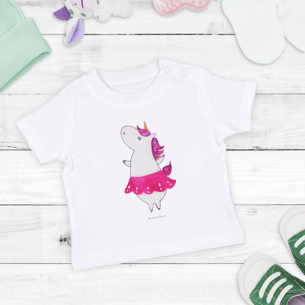 Organiczna koszulka dla niemowląt Jednorożec balerina Baby Shirt Gestreift, Baby T-Shirt, Baby Shirt Erstausstattung, Baby Shirt Junge, Baby Shirt, Baby Kurzarmshirt, Baby Shirt Grau, Baby Jerseyshirt, Baby Shirt Pastell, Baby Shirt Mädchen, Baby Shirt Neutral, Baby Langarmshirt, Baby Shirt Weiß, Baby Oberteil, Baby Shirt Unisex, Baby Shirt Alltag, Baby Top, Baby Baumwollshirt, Baby Shirt Mit Motiv, Baby Shirt Geschenk, Lustiges Baby Shirt, Baby Pullover, Baby Shirt Mit Spruch, Baby Shirt Zur Geburt, Baby Shirt Klassisch, Süßes Baby Shirt, Baby Shirt Modern, Baby Sweatshirt, Baby Shirt Mit Aufdruck, Baby Bio Shirt, Baby Hemd, Baby Shirt Bunt, Einhorn Deko, Einhörner, Einhorn, Unicorn, Spaß, Wohnung, Tanzen, Tänzerin, Geburtstag, Lebensfreude, Party, Lebenslust, Feiern, Ballerina