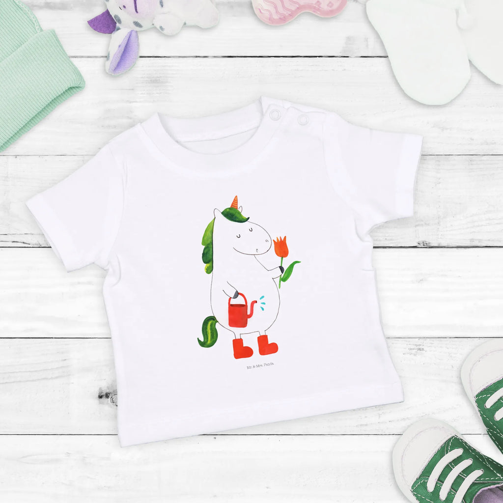 Organic Baby Shirt unicorn gardener Baby Shirt Klassisch, Baby Shirt Weiß, Lustiges Baby Shirt, Baby Jerseyshirt, Baby Baumwollshirt, Baby Shirt Mit Motiv, Baby Shirt Erstausstattung, Baby Top, Baby Shirt Modern, Baby Shirt Mit Spruch, Baby Shirt Alltag, Baby Shirt, Baby Shirt Unisex, Baby Langarmshirt, Baby Hemd, Baby Shirt Neutral, Baby Kurzarmshirt, Baby Shirt Pastell, Baby Bio Shirt, Baby Shirt Junge, Baby Shirt Grau, Baby Shirt Gestreift, Baby Shirt Mädchen, Baby Oberteil, Baby Sweatshirt, Baby Shirt Geschenk, Baby Pullover, Süßes Baby Shirt, Baby Shirt Zur Geburt, Baby Shirt Bunt, Baby T-Shirt, Baby Shirt Mit Aufdruck, Einhorn Deko, Einhörner, Einhorn, Unicorn, Garten, Stiefel, Freude, Lebenslust, Blume, Gießkanne, Luftballon, Freundin, Giesskanne