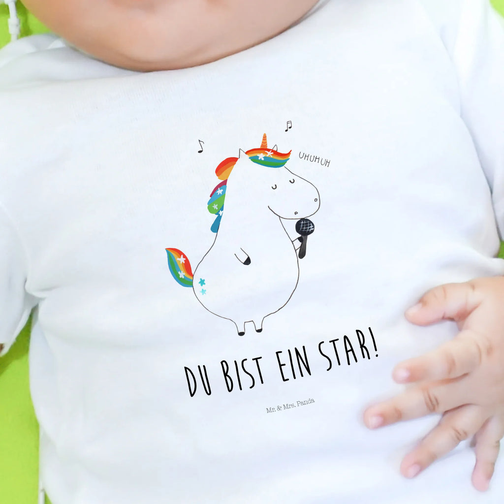Organiczna koszulka dla niemowląt jednorożec Śpiewak Baby Shirt Junge, Baby Shirt Bunt, Baby Oberteil, Baby Hemd, Baby Shirt, Baby Shirt Mit Aufdruck, Baby Shirt Modern, Süßes Baby Shirt, Baby Shirt Geschenk, Baby Shirt Erstausstattung, Baby Shirt Klassisch, Baby Shirt Unisex, Baby Baumwollshirt, Baby Shirt Alltag, Baby Shirt Mit Spruch, Baby Shirt Mit Motiv, Baby Bio Shirt, Lustiges Baby Shirt, Baby Kurzarmshirt, Baby Shirt Grau, Baby Shirt Gestreift, Baby Shirt Zur Geburt, Baby Shirt Pastell, Baby Shirt Mädchen, Baby Pullover, Baby Sweatshirt, Baby Shirt Weiß, Baby Shirt Neutral, Baby T-Shirt, Baby Langarmshirt, Baby Top, Baby Jerseyshirt, Einhorn Deko, Einhörner, Einhorn, Unicorn, Feier, Freundin, Disco, Glitzer, Geburtstag, Konfetti, Sänger, Fest, Sängerin, Party