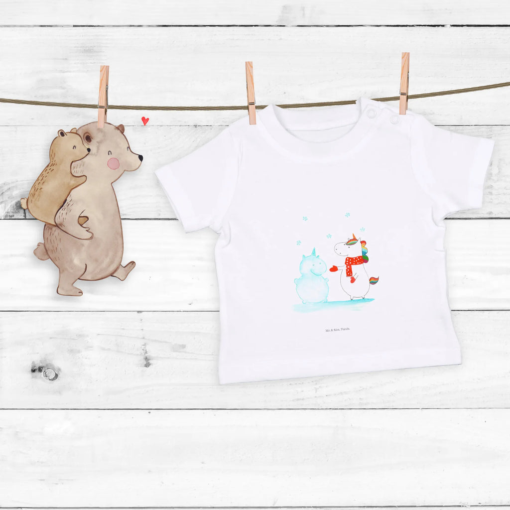 Organiczna koszulka dla niemowląt jednorożec Bałwan Baby T-Shirt, Baby Shirt Geschenk, Baby Shirt Modern, Baby Baumwollshirt, Baby Shirt Klassisch, Baby Jerseyshirt, Baby Sweatshirt, Baby Shirt Mit Spruch, Baby Shirt Bunt, Baby Shirt Mit Aufdruck, Baby Langarmshirt, Baby Shirt Mädchen, Baby Shirt Pastell, Baby Shirt, Baby Oberteil, Baby Hemd, Baby Shirt Neutral, Baby Shirt Mit Motiv, Baby Shirt Zur Geburt, Lustiges Baby Shirt, Baby Top, Baby Shirt Weiß, Baby Shirt Junge, Baby Shirt Grau, Baby Pullover, Baby Kurzarmshirt, Baby Shirt Erstausstattung, Baby Shirt Alltag, Baby Shirt Unisex, Baby Shirt Gestreift, Süßes Baby Shirt, Baby Bio Shirt, Einhorn Deko, Einhörner, Einhorn, Unicorn, Schneemann, Mütze, Handschuhe, Weihnachten, Schnee, X-Mas, Winter, Kuchen, kalt
