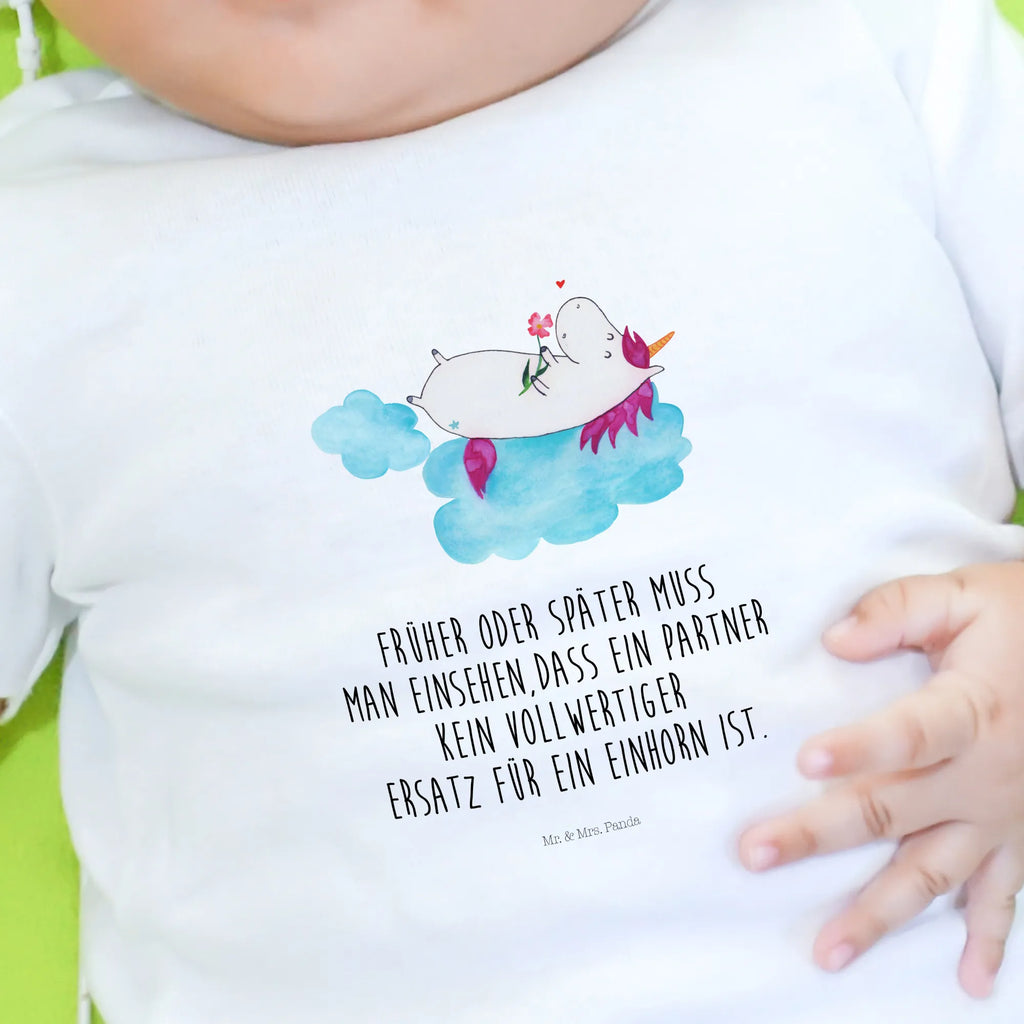 Organiczna koszulka dla niemowląt Jednorożec Zakochany Lustiges Baby Shirt, Süßes Baby Shirt, Baby Shirt Alltag, Baby Oberteil, Baby Shirt Erstausstattung, Baby Shirt Modern, Baby Shirt Mit Spruch, Baby Hemd, Baby Shirt Geschenk, Baby Kurzarmshirt, Baby Baumwollshirt, Baby Shirt Junge, Baby Shirt Gestreift, Baby Shirt Klassisch, Baby Shirt Unisex, Baby Shirt, Baby Bio Shirt, Baby Shirt Bunt, Baby Pullover, Baby Jerseyshirt, Baby T-Shirt, Baby Sweatshirt, Baby Shirt Grau, Baby Shirt Mädchen, Baby Top, Baby Shirt Mit Aufdruck, Baby Shirt Zur Geburt, Baby Langarmshirt, Baby Shirt Pastell, Baby Shirt Mit Motiv, Baby Shirt Weiß, Baby Shirt Neutral, Einhorn Deko, Einhörner, Einhorn, Unicorn, Wolke, Verliebt, Liebe, Freundin, Liebesbeweis