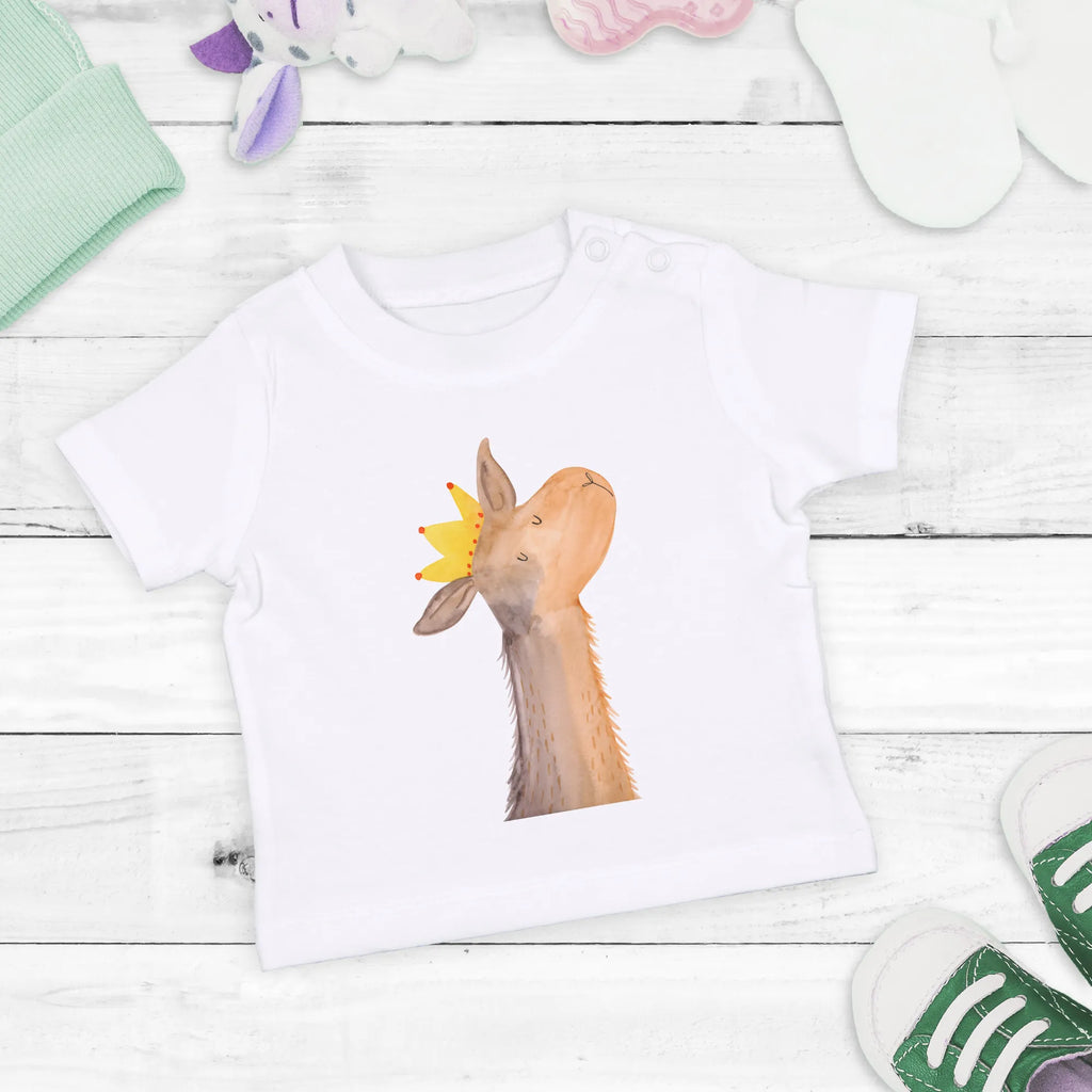 Organiczna koszulka dla niemowląt Głowa lamy król Baby Shirt Weiß, Baby Pullover, Baby Bio Shirt, Baby Shirt Pastell, Baby Shirt Mit Spruch, Lustiges Baby Shirt, Baby Shirt Zur Geburt, Baby Shirt Grau, Baby Shirt Erstausstattung, Baby Shirt Geschenk, Baby Langarmshirt, Baby Shirt Alltag, Baby Sweatshirt, Baby Baumwollshirt, Baby Jerseyshirt, Baby Shirt Gestreift, Baby Top, Baby Shirt Neutral, Baby Shirt Unisex, Baby Oberteil, Baby T-Shirt, Baby Shirt Mädchen, Baby Shirt, Baby Shirt Klassisch, Baby Hemd, Baby Kurzarmshirt, Süßes Baby Shirt, Baby Shirt Junge, Baby Shirt Mit Aufdruck, Baby Shirt Bunt, Baby Shirt Mit Motiv, Baby Shirt Modern, Alpaka, Lama, Abitur, Papa, Lamas, Chef, Vorgesetzter, Königin, Abi, Freundin, König, Kollegin, Mama, Büro Kollege