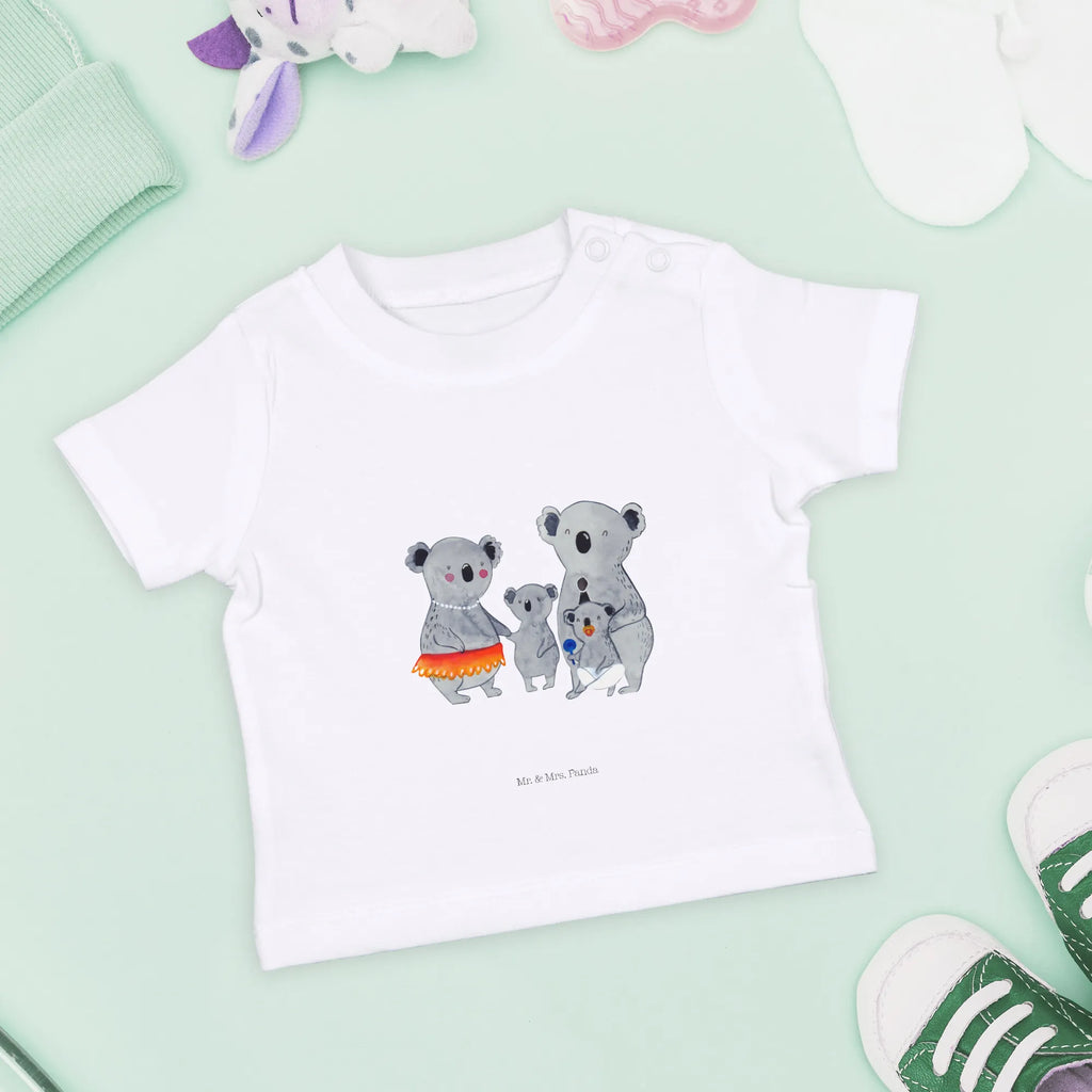 Organiczna koszulka dla niemowląt Rodzina koali Baby Shirt Alltag, Baby T-Shirt, Baby Shirt Bunt, Baby Shirt Grau, Baby Sweatshirt, Baby Jerseyshirt, Baby Shirt Erstausstattung, Baby Shirt Gestreift, Baby Kurzarmshirt, Baby Bio Shirt, Lustiges Baby Shirt, Süßes Baby Shirt, Baby Top, Baby Shirt Klassisch, Baby Shirt Modern, Baby Shirt Unisex, Baby Shirt Weiß, Baby Shirt Mädchen, Baby Shirt Zur Geburt, Baby Hemd, Baby Shirt Neutral, Baby Shirt Geschenk, Baby Baumwollshirt, Baby Shirt Pastell, Baby Langarmshirt, Baby Shirt Junge, Baby Oberteil, Baby Shirt Mit Aufdruck, Baby Shirt Mit Spruch, Baby Shirt, Baby Pullover, Baby Shirt Mit Motiv, Familie, Vatertag, Muttertag, Bruder, Schwester, Mama, Papa, Oma, Opa, Geschwister, Familienleben, Family, Koala, Koalas, Kinder