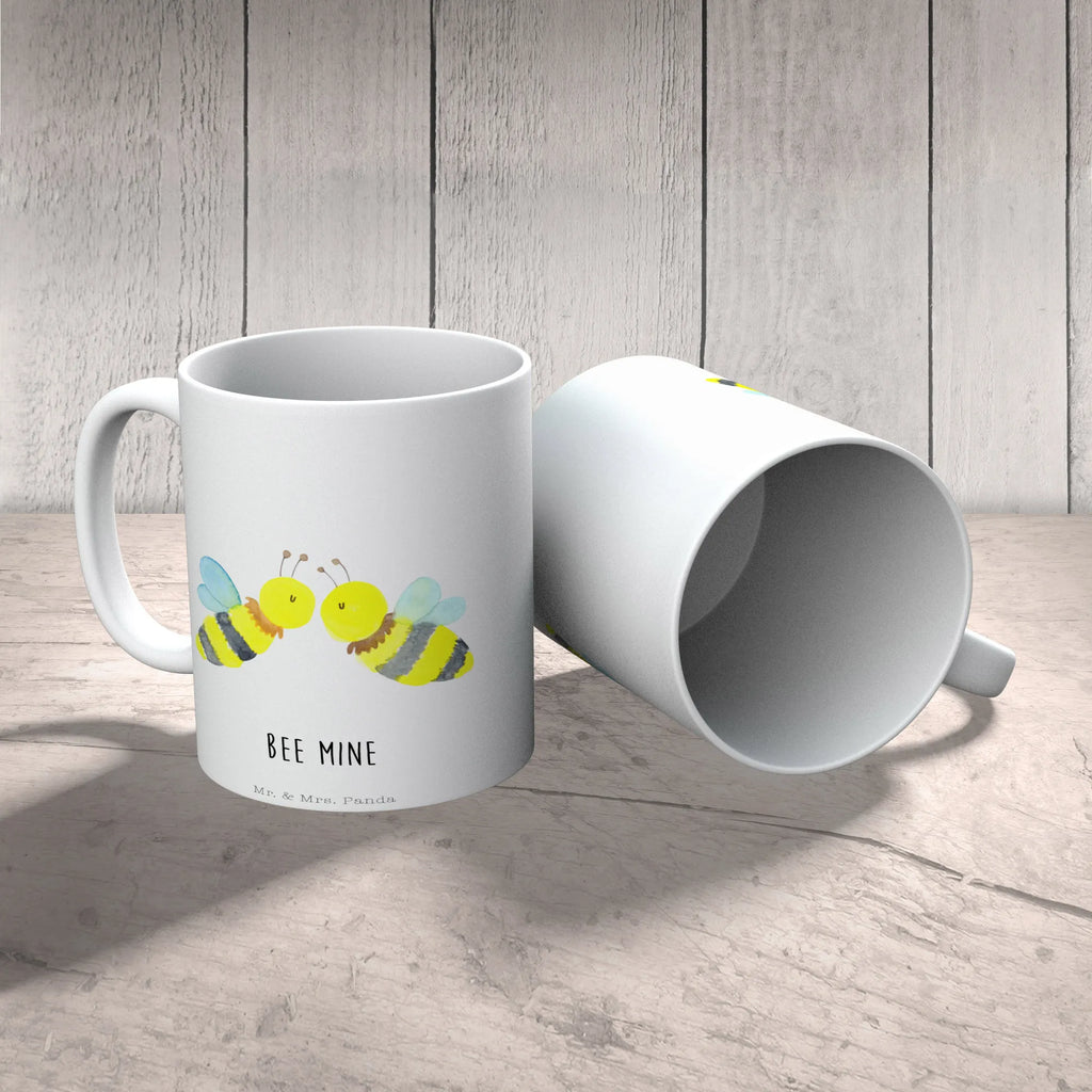 Tasse Biene Liebe design tasse, Sprüchetasse, Keramikbecher, Tasse, Henkeltasse, tasse für kaffee, kaffeebecher bedruckt, Dekotasse, Bürobecher, Teebecher, Geschenktasse, kaffeetasse keramik, Teetasse, kaffeetasse bedruckt, Kakaotasse, statement tasse, Kaffeepott, Motivtasse, Trinkbecher, Coffee Mug, kaffeebecher keramik, milchkaffeetasse, Kaffeetasse, tasse für büro, schöne tasse, Keramiktasse, Mug, Henkelbecher, Bürotasse, Designtasse, hochwertige tasse, Tasse mit Spruch, haferl, Pott, heißgetränkebecher, Teepott, Tasse mit Motiv, Trinktasse, Bedruckte Tasse, Kaffeebecher, Frühstückstasse, Frühstücksbecher, Becher, Wespe, Biene, Hummel