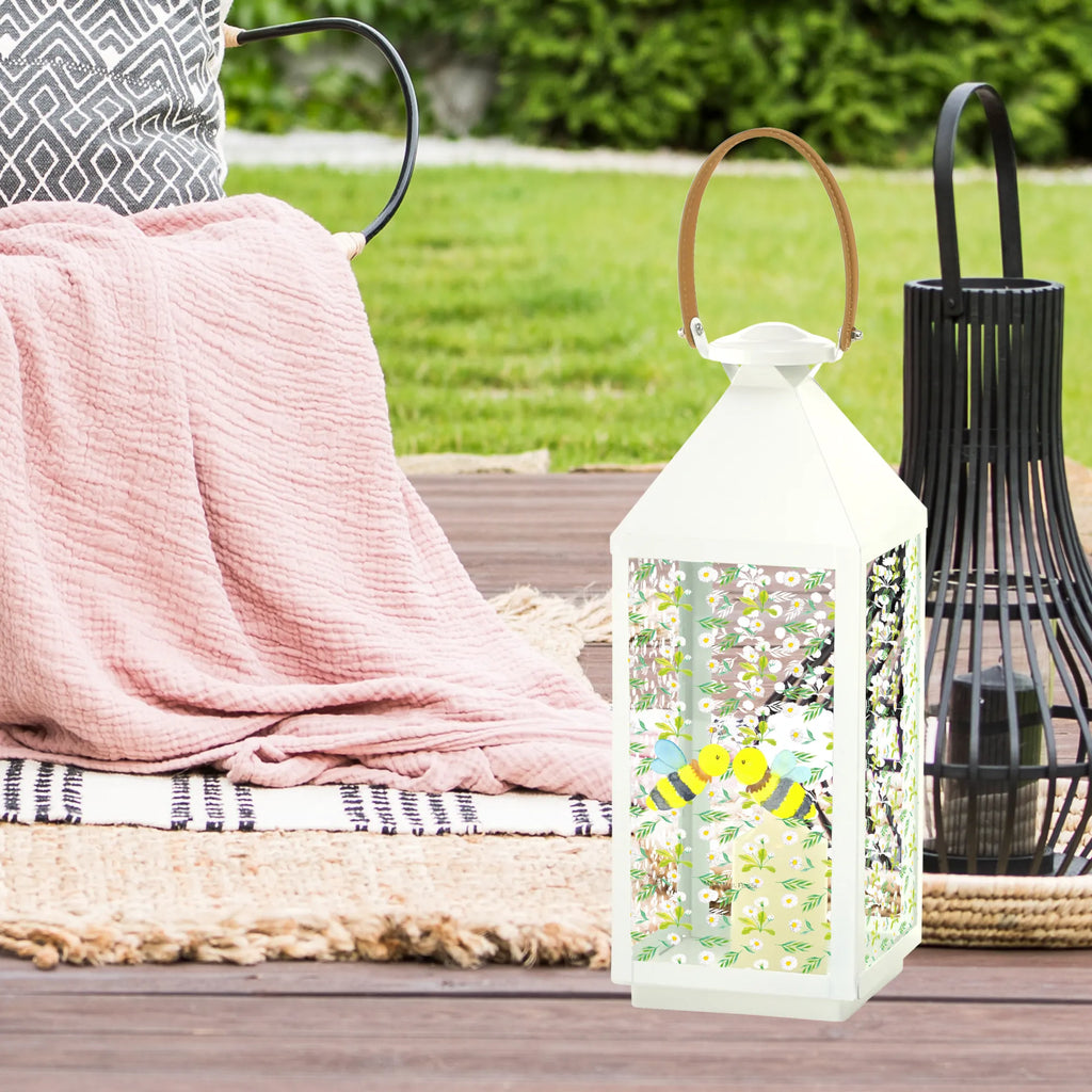 Deko Laterne Biene Liebe Lichterlaterne, Hängeleuchte, Laterne Wind- und Wetterfest, Laterne Mit Griff, Metalllaterne, Outdoor-Laterne, Laternenlicht, Laterne Mit Muster, Hängelaterne Deko, Kerzenlaterne, Laterne Minimalistisch, Laterne Romantisch, Laterne Maritim, Metall Laterne, Laternen-Set, Laterne Klassisch, Laterne Beleuchtet, Laterne Vintage, Tischlaterne, Laternenwindlicht, Laterne Pastellfarben, LED-Laterne, Terrasse-Laterne, Windlicht, Laterne Mit Spiegelglas, Laterne Shabby Chic, Laterne Weiß, Laterne Landhausstil, Windlichtlaterne, Laterne Mit Sternenmuster, Laterne Deko, Laterne Klein, Laterne Modern, Glaslaterne, Laterne XXL, Laterne Rustikal, Dekolaterne, Laterne Zum Stellen, Laterne Spülmaschinenfest (Glas), Innenraum-Laterne, Laterne Zum Hängen, Laterne Mit Blumenmotiv, Laterne Orientalisch, Lichterkettenlaterne, Laterne Mit Motiv, Deko Laterne, Laterne Skandinavisch, Leuchten, Teelichthalter Laterne, Holzlaterne, Wespe, Hummel, Biene