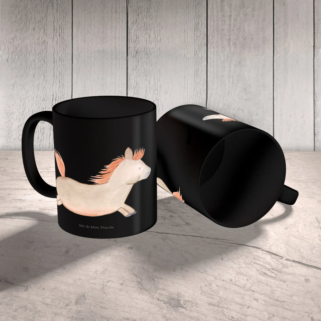 Mug Horse Jump kaffeebecher bedruckt, kaffeetasse keramik, Teepott, Trinktasse, kaffeetasse bedruckt, Kaffeebecher, Dekotasse, statement tasse, Geschenktasse, Trinkbecher, Henkeltasse, Becher, Pott, Mug, Coffee Mug, Motivtasse, Tasse mit Motiv, hochwertige tasse, Bürobecher, Kaffeetasse, kaffeebecher keramik, Keramiktasse, Tasse mit Spruch, Bürotasse, Tasse, Sprüchetasse, Kaffeepott, tasse für kaffee, tasse für büro, Keramikbecher, schöne tasse, haferl, milchkaffeetasse, Frühstückstasse, Henkelbecher, Teebecher, Bedruckte Tasse, heißgetränkebecher, Frühstücksbecher, design tasse, Kakaotasse, Teetasse, Designtasse, Hoftiere, Bauernhof, Landwirtin, Landwirt, Pony, Ausreiten, Pferde, Pferdestall, Reiten, Pferdebesitzer, Pferd, Stall