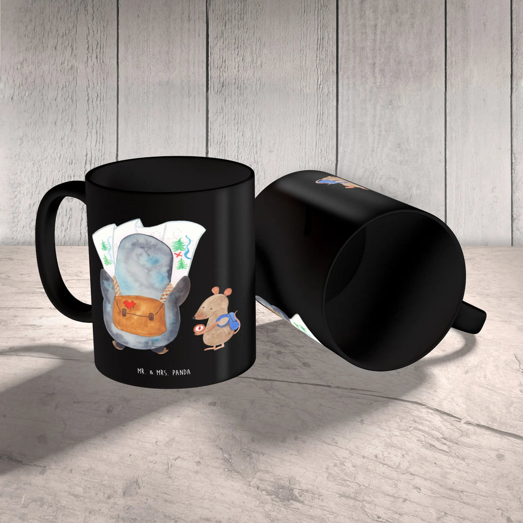 Mug Penguin & Mouse Hiker kaffeetasse bedruckt, Mug, milchkaffeetasse, Keramikbecher, Tasse mit Motiv, Becher, Sprüchetasse, Frühstückstasse, Pott, Motivtasse, Trinktasse, Bürobecher, Designtasse, Keramiktasse, Kaffeepott, statement tasse, Henkelbecher, Teetasse, tasse für kaffee, design tasse, Kakaotasse, Bedruckte Tasse, kaffeetasse keramik, kaffeebecher bedruckt, heißgetränkebecher, Bürotasse, Teepott, Geschenktasse, Dekotasse, Coffee Mug, schöne tasse, hochwertige tasse, Frühstücksbecher, tasse für büro, Henkeltasse, Kaffeetasse, Trinkbecher, Kaffeebecher, Tasse mit Spruch, haferl, kaffeebecher keramik, Tasse, Teebecher, Pinguin, Abenteurer, Pinguine, Wandern, Wanderlust, Ausflug, Abenteuer, Roadtrip