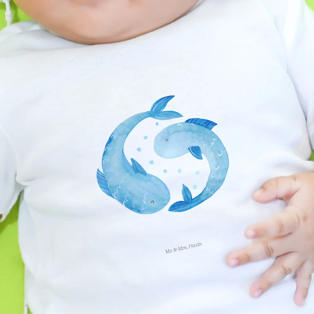 Organiczna koszulka dla niemowląt znak zodiaku Ryby Baby Top, Baby Hemd, Baby Shirt Mit Spruch, Baby T-Shirt, Baby Shirt Geschenk, Baby Bio Shirt, Baby Langarmshirt, Baby Shirt Klassisch, Baby Kurzarmshirt, Baby Shirt Modern, Baby Shirt Weiß, Baby Sweatshirt, Baby Shirt Bunt, Lustiges Baby Shirt, Baby Shirt Erstausstattung, Baby Shirt Gestreift, Baby Shirt Mit Aufdruck, Baby Shirt Junge, Baby Shirt Unisex, Baby Shirt Alltag, Baby Pullover, Baby Oberteil, Baby Jerseyshirt, Baby Shirt Mädchen, Baby Shirt Zur Geburt, Baby Shirt, Baby Baumwollshirt, Baby Shirt Mit Motiv, Baby Shirt Neutral, Süßes Baby Shirt, Baby Shirt Grau, Baby Shirt Pastell, Sternzeichen, Tierkreiszeichen, Horoskop, Astrologie, Aszendent, Geschenk Februar, Fische Geschenk, Fische Sternbild, Fische Sternzeichen, Geburtstag Februar, Fisch, Geschenk März, Geburtstag März