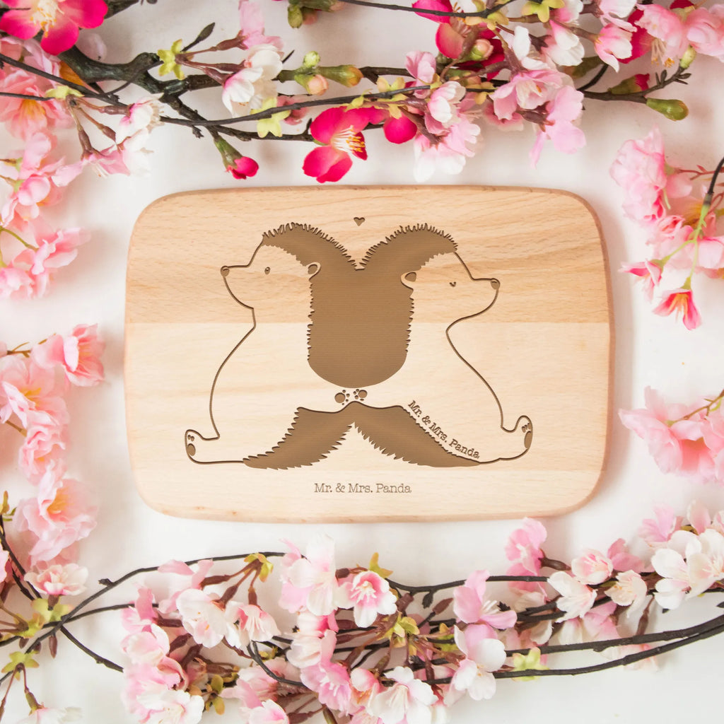 Schneidebrett Igel händchenhaltend Schneidebrett, Schneidebrett Holz, Frühstücksbrett, Küchenbrett, Frühstücksbrettchen, Holzbrett, Liebe, Partner, Freund, Freundin, Ehemann, Ehefrau, Heiraten, Verlobung, Heiratsantrag, Liebesgeschenk, Jahrestag, Hocheitstag, Igelliebe, Gemeinsamkeit, große Liebe, Hand in Hand, Love, Liebesbeweis, Hochzeit, Liebesbotschaft, Lieblingsmensch, Igel, Geschenk für zwei