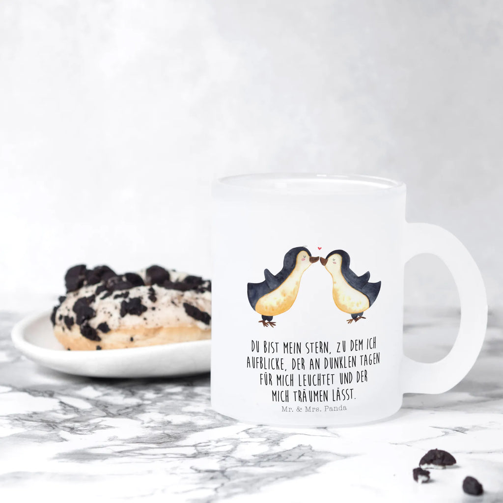 Teetasse Pinguin Liebe tasse glas, Tasse Für Tee, Glas Teebecher, Glasbecher, Trinkglas, Tee Tasse, Becher, getränkeglas, Teegläser, Teetasse, becher für tee, Tasse, Große Teetasse, Teetasse aus Glas, Teeglas, becher glas, glastasse, Teetasse Glas, Freundin, Freund, Liebe, Liebesgeschenk, Jahrestag, Verlobung, Partner, Ehemann, Ehefrau, Heiraten, Heiratsantrag, Hocheitstag, Paar, Hochzeit, Gastgeschenk, Geschenk Freund, Pinguine, Pärchen. Liebespaar, Hochzeitstag, Love, Geschenk Freundin, Geschenkidee, Pinguinpaar, Pinguin, Pinguin Paar, Verlobter, Geschenk Hochzeitstag, Verlobte, Pinguin Liebe, Liebesspruch, Liebesbeweis