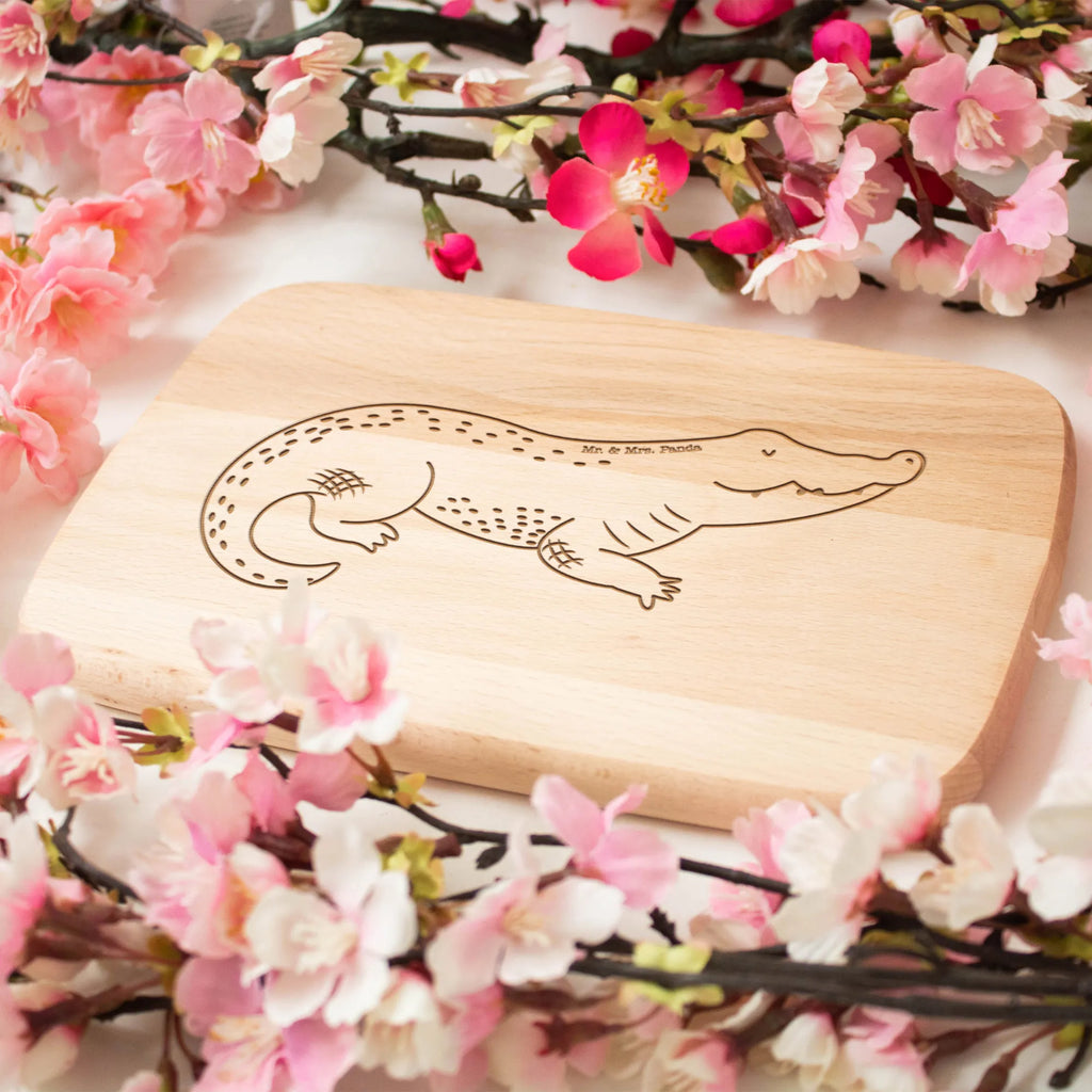 Schneidebrett Krokodil Schneidebrett Holz, Holzbrett, Schneidebrett, Küchenbrett, Frühstücksbrettchen, Frühstücksbrett, Meerestiere, Meer, Urlaub, verrückt sein, Krokodil, Reiselust, beste Freundin, spontan sein, Abenteuerlust, Lieblingsmensch, Freundin, Krokodile