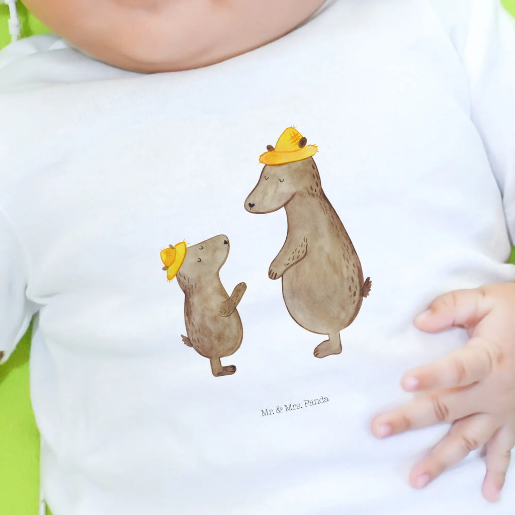 Organic Baby Shirt Bären mit Hut Baby Shirt Neutral, Baby Shirt Mädchen, Baby Shirt Unisex, Baby Shirt Mit Spruch, Baby Shirt, Baby Shirt Mit Motiv, Baby Baumwollshirt, Baby Langarmshirt, Süßes Baby Shirt, Lustiges Baby Shirt, Baby Oberteil, Baby Shirt Weiß, Baby Shirt Gestreift, Baby Shirt Erstausstattung, Baby Shirt Modern, Baby Shirt Alltag, Baby Top, Baby Pullover, Baby Shirt Klassisch, Baby Bio Shirt, Baby Jerseyshirt, Baby Hemd, Baby Shirt Pastell, Baby Shirt Mit Aufdruck, Baby Shirt Bunt, Baby T-Shirt, Baby Sweatshirt, Baby Shirt Geschenk, Baby Shirt Zur Geburt, Baby Kurzarmshirt, Baby Shirt Grau, Baby Shirt Junge, Vatertag, Muttertag, Familie, Schwester, Bruder, Mama, Papa, Oma, Opa, Vater, Dad, Sohn, Kind, Bär, Lieblingsmensch, Vorbild, Paps, Daddy, Söhne, Vater-Sohn, Papi, Kinder, Family, Bären