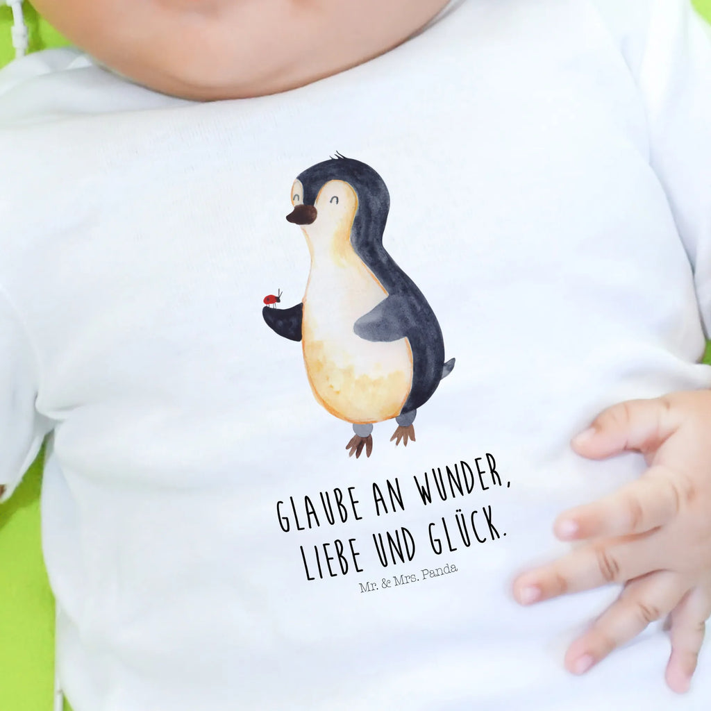 Organiczna koszulka dla niemowląt Pingwin biedronka Baby Shirt Bunt, Baby Shirt Mit Spruch, Baby Shirt Klassisch, Baby Shirt Mädchen, Baby Oberteil, Baby Shirt Gestreift, Baby Shirt Pastell, Baby Shirt Mit Motiv, Baby Langarmshirt, Baby Shirt Alltag, Baby Shirt Zur Geburt, Baby Shirt Unisex, Baby Sweatshirt, Baby Shirt Grau, Baby Top, Baby Pullover, Baby Kurzarmshirt, Baby Shirt Junge, Baby Shirt Weiß, Baby Shirt, Baby Shirt Erstausstattung, Baby Bio Shirt, Baby Baumwollshirt, Baby Hemd, Baby T-Shirt, Baby Shirt Neutral, Baby Jerseyshirt, Baby Shirt Modern, Süßes Baby Shirt, Baby Shirt Mit Aufdruck, Baby Shirt Geschenk, Lustiges Baby Shirt, Pinguin, Marienkäfer, Wunder, Glück, Lebensfreude, Pinguine, Freude, Liebe