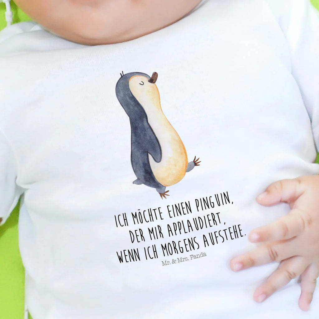Organic Baby Shirt Penguin march Baby Shirt Erstausstattung, Baby Kurzarmshirt, Baby Shirt Klassisch, Baby T-Shirt, Baby Shirt Alltag, Baby Jerseyshirt, Baby Pullover, Baby Shirt Unisex, Baby Langarmshirt, Baby Shirt Bunt, Baby Shirt Mit Motiv, Baby Shirt Mit Aufdruck, Baby Shirt Pastell, Baby Shirt Grau, Baby Sweatshirt, Baby Shirt Weiß, Baby Shirt, Baby Shirt Mit Spruch, Baby Baumwollshirt, Baby Oberteil, Baby Top, Baby Shirt Neutral, Süßes Baby Shirt, Baby Shirt Gestreift, Baby Shirt Mädchen, Baby Shirt Geschenk, Baby Shirt Zur Geburt, Baby Hemd, Baby Shirt Junge, Lustiges Baby Shirt, Baby Shirt Modern, Baby Bio Shirt, Pinguin, Langschläfer, Familie, Bruder, Frühaufsteher, Schwester, Pinguine