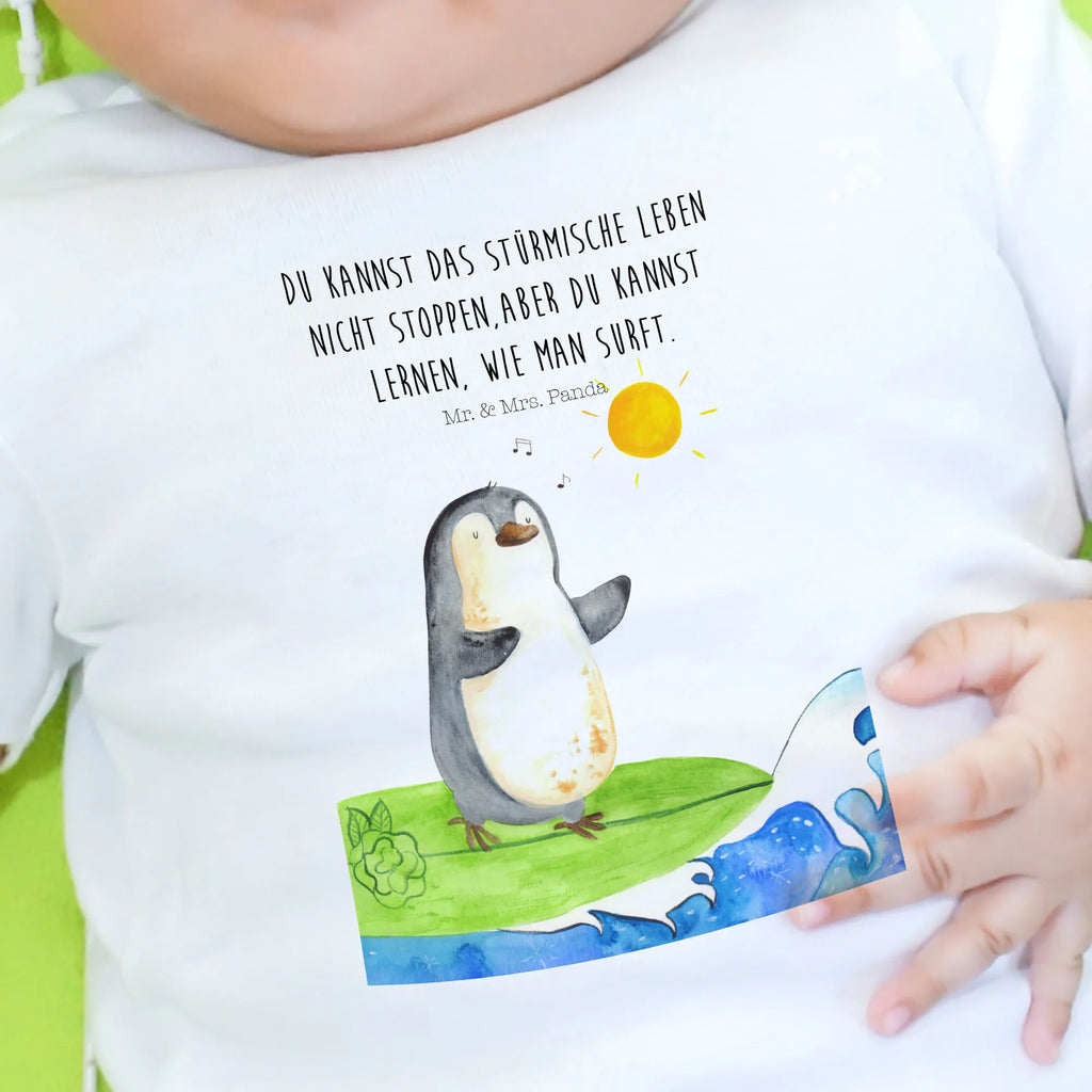 Organiczna koszulka dla niemowląt Pingwin surfista Baby Shirt Mit Spruch, Baby Shirt Grau, Baby Hemd, Baby Shirt Mit Aufdruck, Baby Shirt Mädchen, Baby Shirt Modern, Baby Shirt Klassisch, Baby Jerseyshirt, Baby Shirt Bunt, Lustiges Baby Shirt, Baby Shirt Unisex, Baby Shirt Erstausstattung, Baby Baumwollshirt, Baby Pullover, Baby Shirt Zur Geburt, Baby Langarmshirt, Baby Shirt Gestreift, Baby Bio Shirt, Baby Sweatshirt, Baby Shirt Alltag, Baby Shirt Pastell, Baby Shirt Weiß, Baby Shirt Geschenk, Baby Shirt, Baby T-Shirt, Baby Shirt Mit Motiv, Baby Shirt Neutral, Baby Top, Süßes Baby Shirt, Baby Shirt Junge, Baby Oberteil, Baby Kurzarmshirt, Pinguin, Wellen, Surfen, Wellen Reiten, Pinguine, Surfer, Urlaub, Portugal, Hawaii