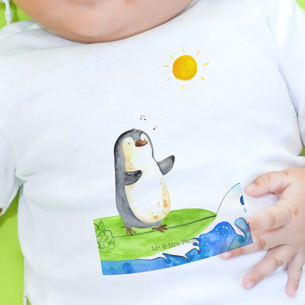 Organiczna koszulka dla niemowląt Pingwin surfista Baby Shirt Mit Spruch, Baby Shirt Grau, Baby Hemd, Baby Shirt Mit Aufdruck, Baby Shirt Mädchen, Baby Shirt Modern, Baby Shirt Klassisch, Baby Jerseyshirt, Baby Shirt Bunt, Lustiges Baby Shirt, Baby Shirt Unisex, Baby Shirt Erstausstattung, Baby Baumwollshirt, Baby Pullover, Baby Shirt Zur Geburt, Baby Langarmshirt, Baby Shirt Gestreift, Baby Bio Shirt, Baby Sweatshirt, Baby Shirt Alltag, Baby Shirt Pastell, Baby Shirt Weiß, Baby Shirt Geschenk, Baby Shirt, Baby T-Shirt, Baby Shirt Mit Motiv, Baby Shirt Neutral, Baby Top, Süßes Baby Shirt, Baby Shirt Junge, Baby Oberteil, Baby Kurzarmshirt, Pinguin, Wellen, Surfen, Wellen Reiten, Pinguine, Surfer, Urlaub, Portugal, Hawaii