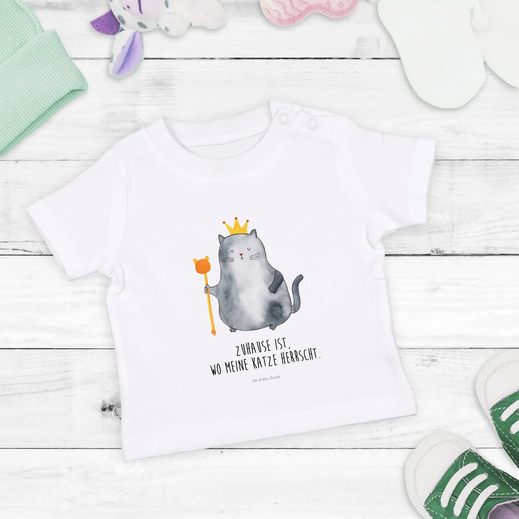 Organiczna koszulka dla niemowląt kot Król Baby Shirt Junge, Baby Top, Baby Shirt Unisex, Baby Shirt Zur Geburt, Baby Sweatshirt, Baby Pullover, Baby Shirt Mit Spruch, Baby Bio Shirt, Baby Shirt Alltag, Baby T-Shirt, Baby Shirt Neutral, Süßes Baby Shirt, Baby Shirt Klassisch, Baby Shirt Weiß, Baby Shirt Gestreift, Baby Shirt Erstausstattung, Baby Jerseyshirt, Baby Shirt Modern, Baby Hemd, Baby Shirt Grau, Baby Shirt Mädchen, Baby Shirt Mit Motiv, Baby Shirt Bunt, Baby Shirt Geschenk, Baby Kurzarmshirt, Baby Shirt, Baby Langarmshirt, Baby Shirt Pastell, Lustiges Baby Shirt, Baby Baumwollshirt, Baby Shirt Mit Aufdruck, Baby Oberteil, Katzenmotiv, Katze, Katzenfan, Katzendeko, Katzenfreund, Katzenliebhaber, Katzenprodukte, Katzenartikel, Katzenaccessoires, Katzensouvenirs, Katzenliebhaberprodukte, Katzenmotive, Wohnung, Cats, Katzenbesitzerin, Erste Eigenen Wohnung, Queen, Cat, König, Königin, Mietzhaus, Mietze, Katzen, Haustier, Familie, Katzenhalter, Einzug, Umzug, Kater