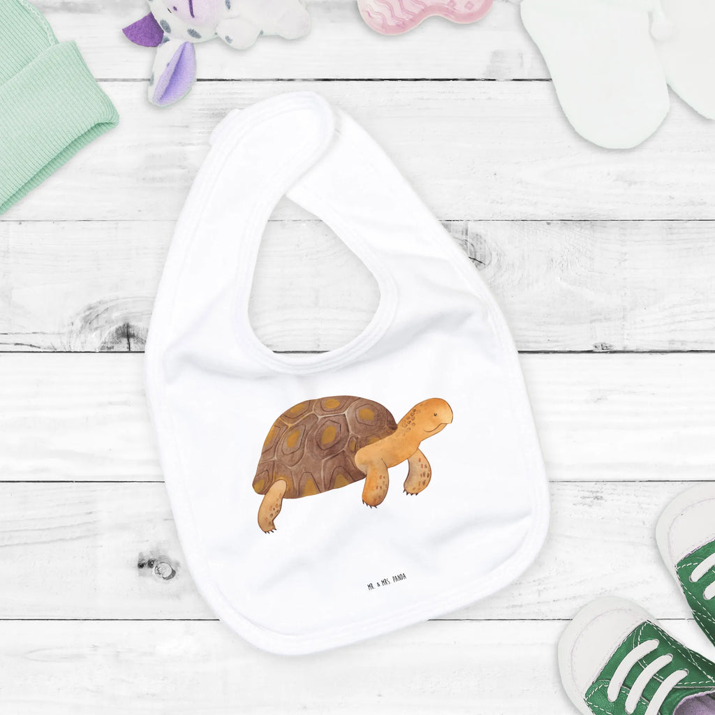 Organic Babylätzchen Schildkröte Marschieren Halstuch Für Neugeborene, Baby Lätzchen, Esslätzchen Baby, Spucktuch Baby, Babylätzchen Für Jungen, Babylätzchen Neutral, Lätzchen Für Babys, Babylätzchen Alltagstauglich, Babylätzchen Weich, Babylätzchen Für Beikost, Babylätzchen Mit Motiv, Babylätzchen, Baby Esslätzchen, Babylätzchen Mit Klettverschluss, Babylätzchen Waschbar, Babylätzchen Aus Baumwolle, Babyhalstuch, Lustiges Babylätzchen, Lätzchen Mit Spruch, Babylätzchen Handgemacht, Babylätzchen Für Kita, Baby Halstuch, Babylätzchen Bio Baumwolle, Babylätzchen Wasserfest, Babylätzchen Mit Druckknopf, Baby Latz, Babylätzchen Design, Babylätzchen Als Geschenk, Kleckerschutz Baby, Dreieckstuch Baby, Neugeborenen Lätzchen, Lätzchen Baby, Sabberlätzchen, Babylätzchen Bunt, Babylätzchen Für Mädchen, Baby Lätzchen Set, Meerestiere, Meer, Urlaub, Schildkröten, get lost, Neustart, Abenteuer, Lieblingsmensch, Schildkröte, Reiselust, Inspiration, Motivation